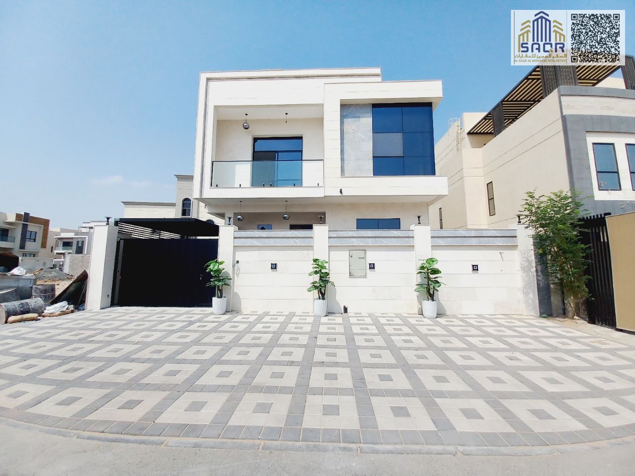 Deluxe Villa with 5 Master Bedrooms/Private Pool/Freehold for All Nationalities/No Annual Fees
