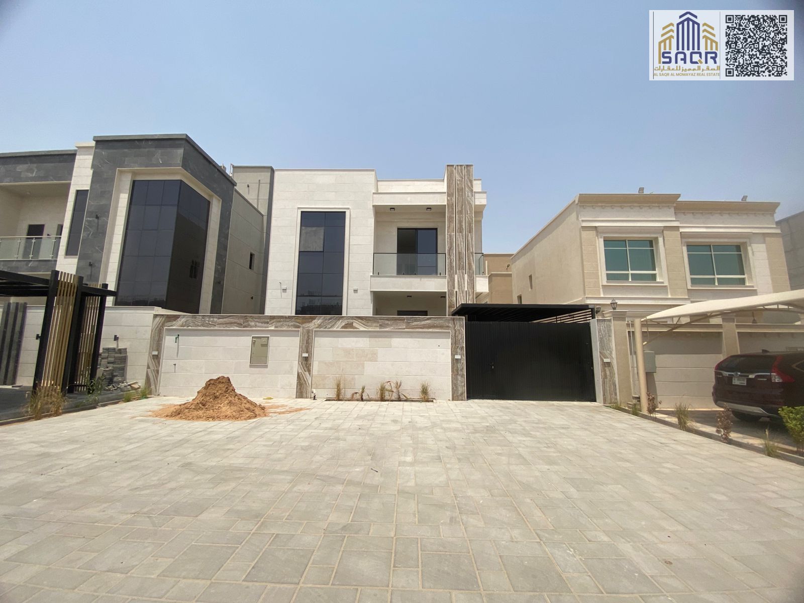 Super deluxe interior and exterior finishing, creating a sense of spaciousness and elegance.