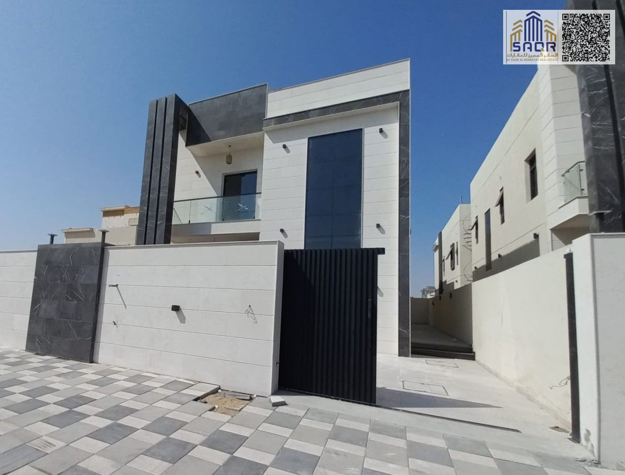 Modern villa in a prime location / freehold for life / fees included