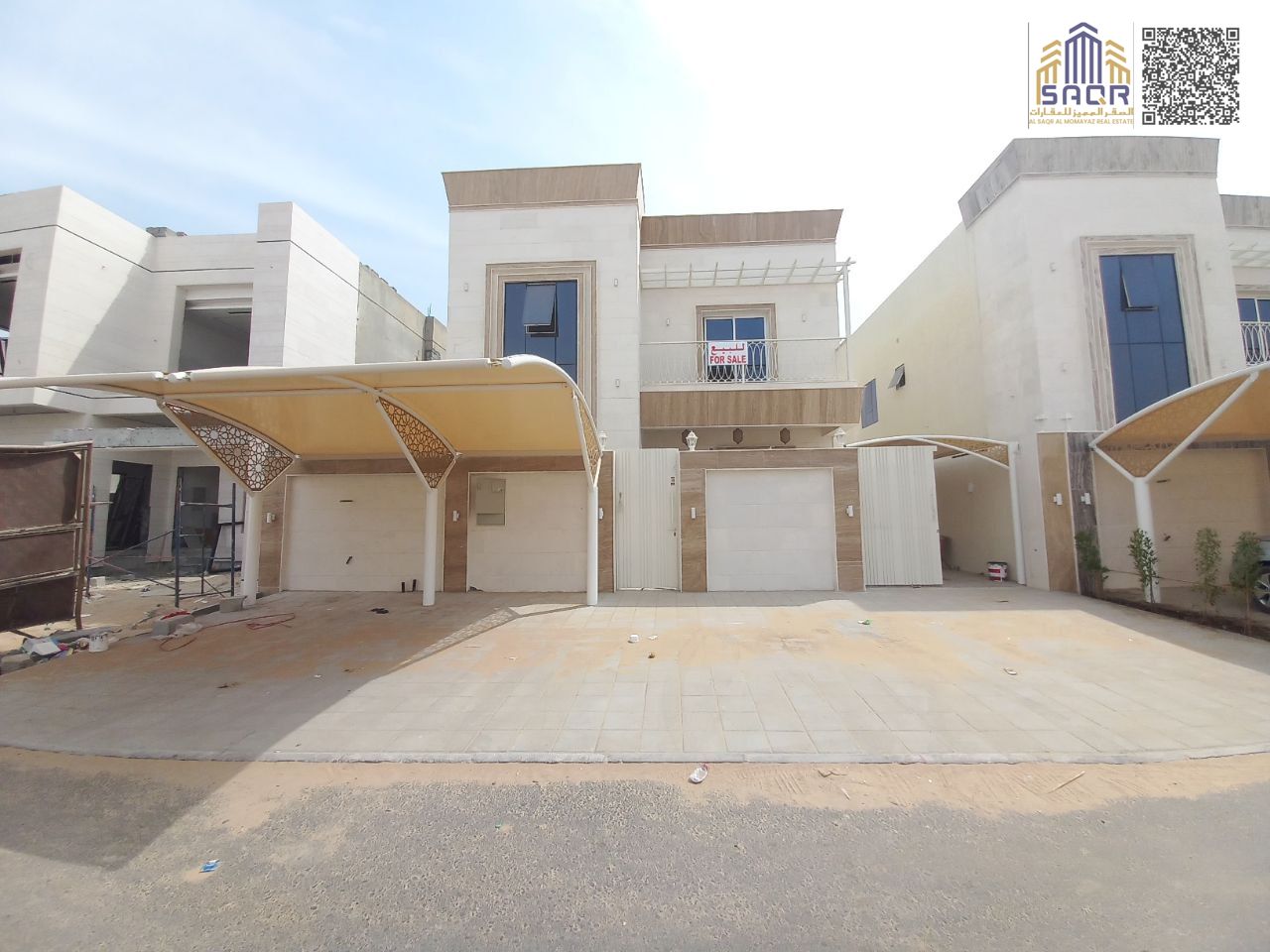 Deluxe villa at a special price, including registration fees, water, electricity, and air conditioning. Freehold for all nationalities.