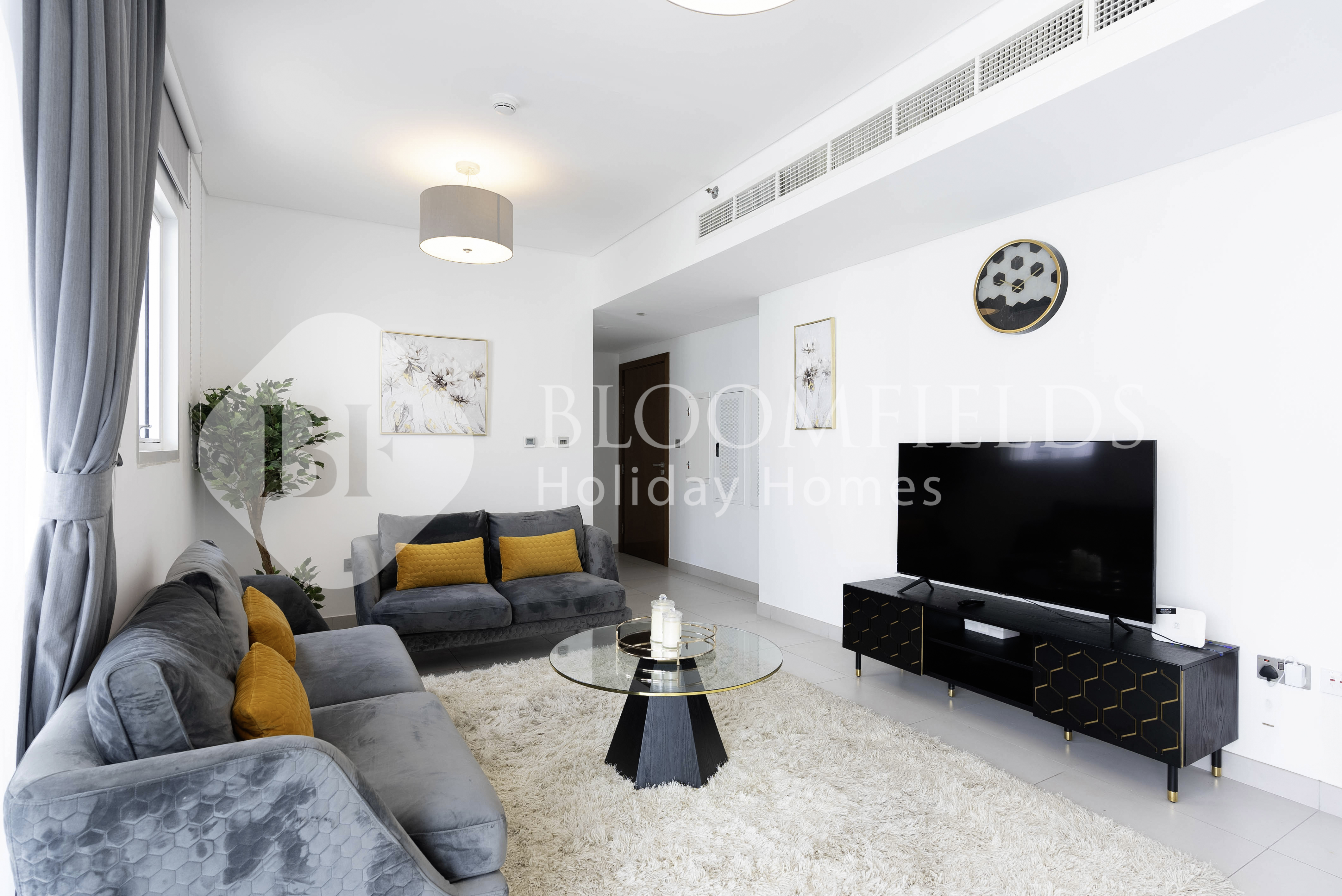 Holiday Home | Fully Furnished | Multiple Payments