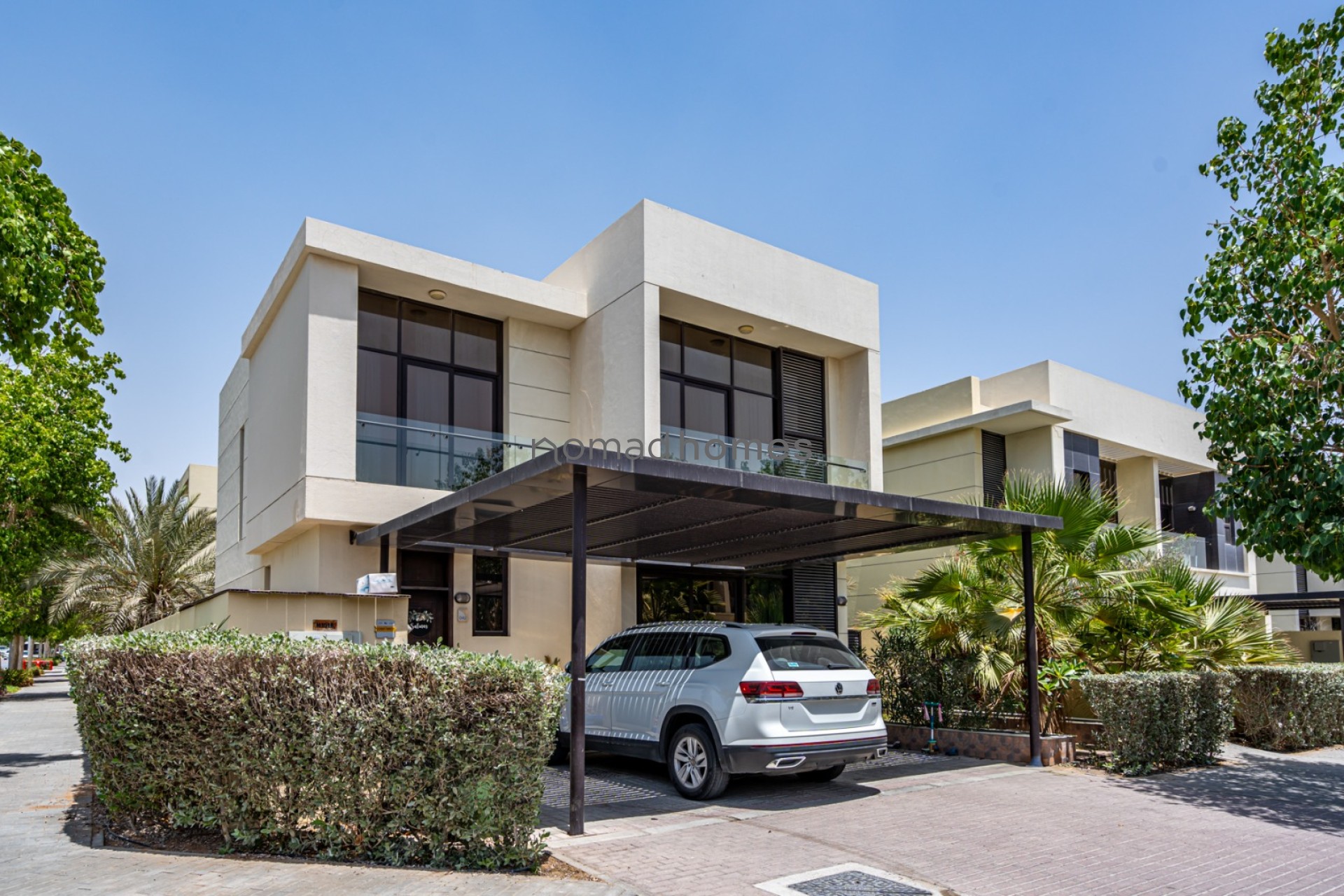 IMMACULATE HOME | SERENE | VACANT | CORNER VILLA