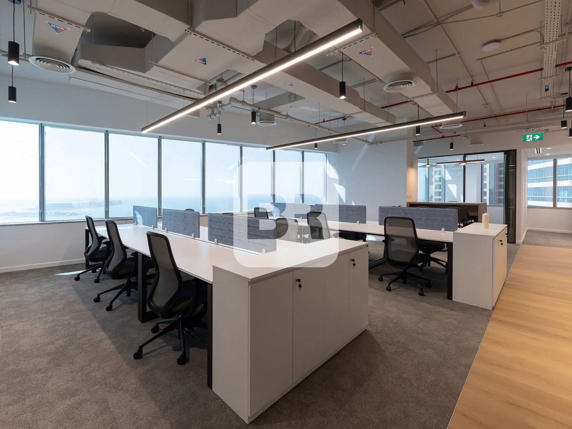 Fully furnished | 27/4 | Trade Center