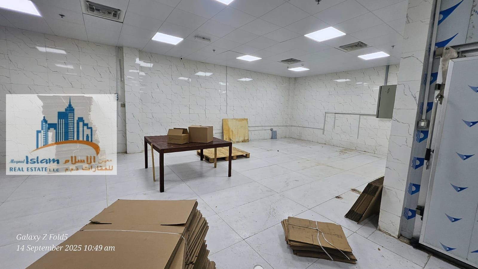 Warehouse for Rent in Ajman – Near the Chinese Market, 2500 sq. ft. only 110000AED in year.