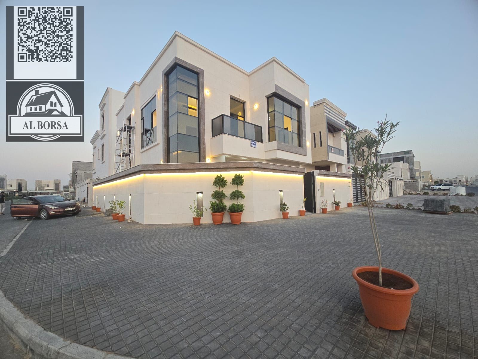 For sale in Al Helio 2, a deluxe villa with a swimming pool, consisting of 5 rooms, a hall, a hall, a kitchen, a preparatory kitchen, and external sto