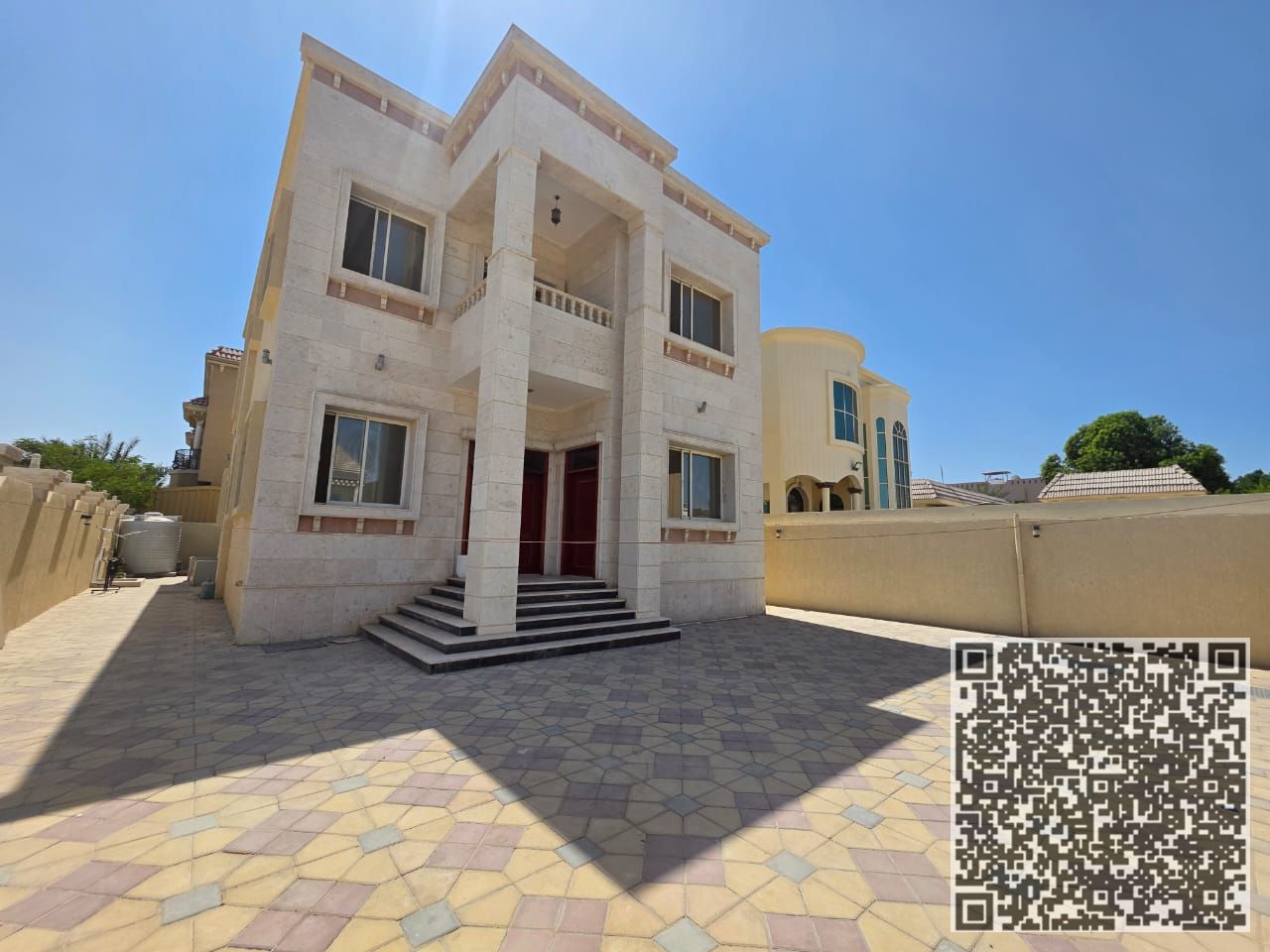 BEAUTIFUL 5 MASTER BEDROOM CORNER VILLA AIVALBLE FOR RENT IN RAWDA 02 AJMAN