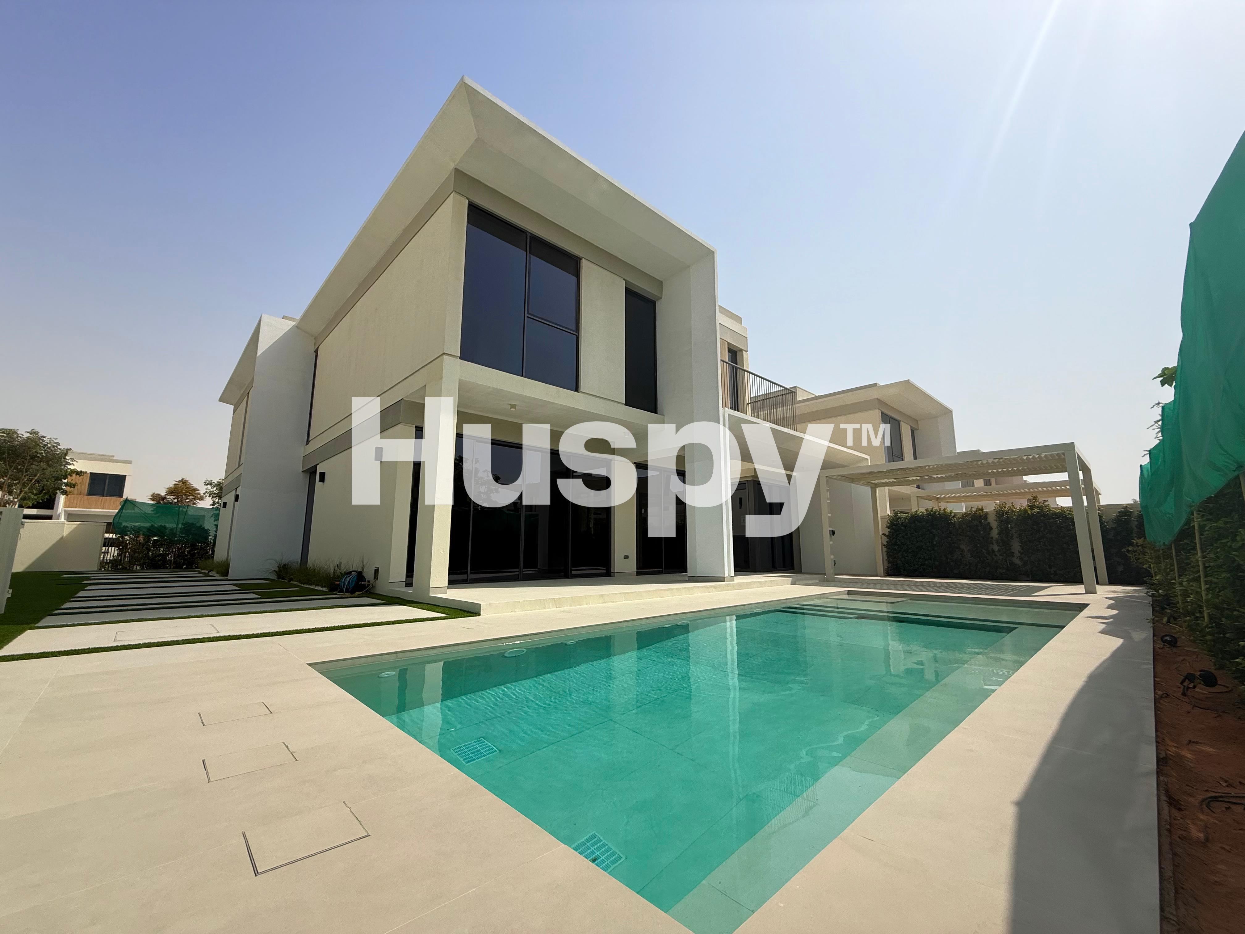 Private Pool | Park Facing | 4 Cheques