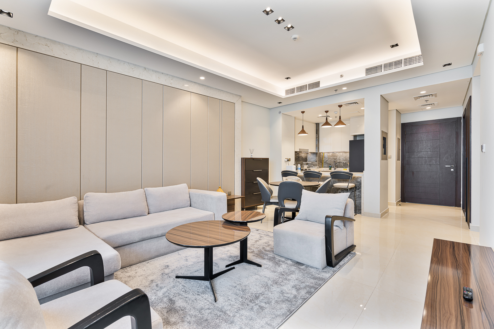 Stunning 2BR in Business Bay Mins to Burj Khalifa | Furnished | Flexible term