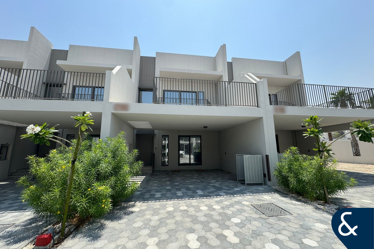 3 Bedroom Plus Maids | Mag City Townhouse