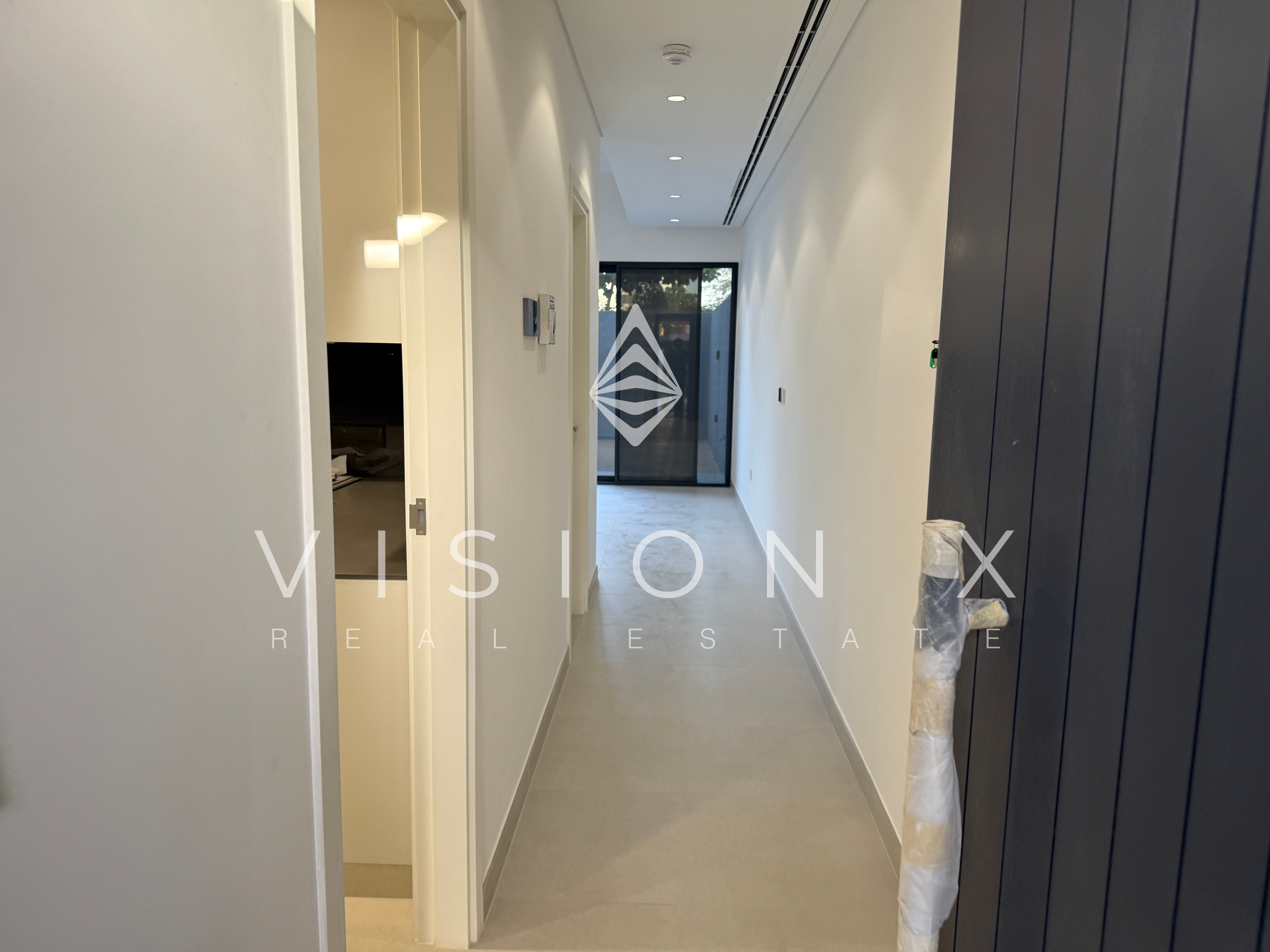 Spacious & Modern | Family Townhouse | Masaar