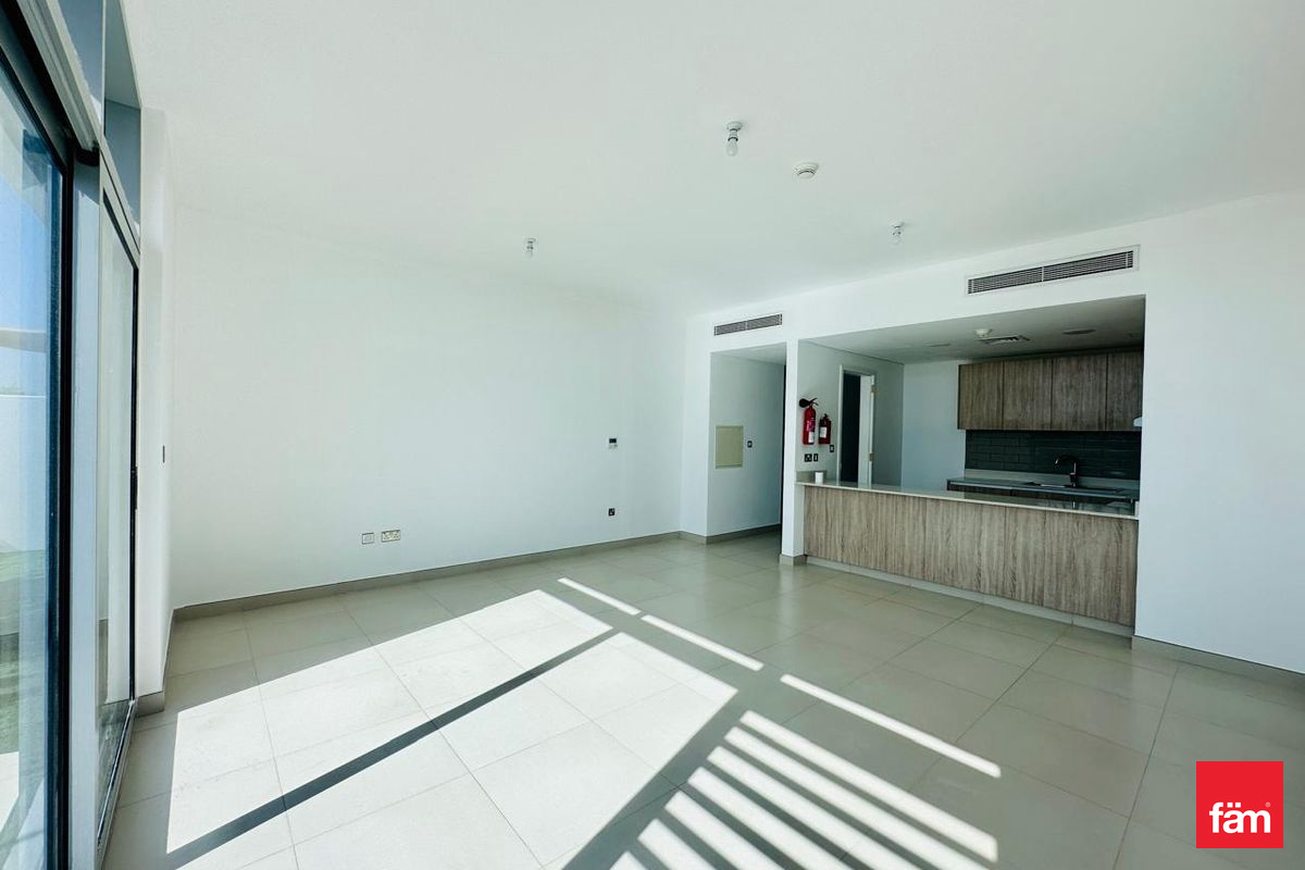 Spacious 2 BHK plus Study | 2 Parking | Rented