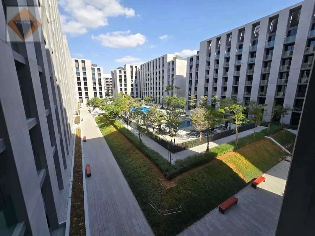 Studio pool view with balcony