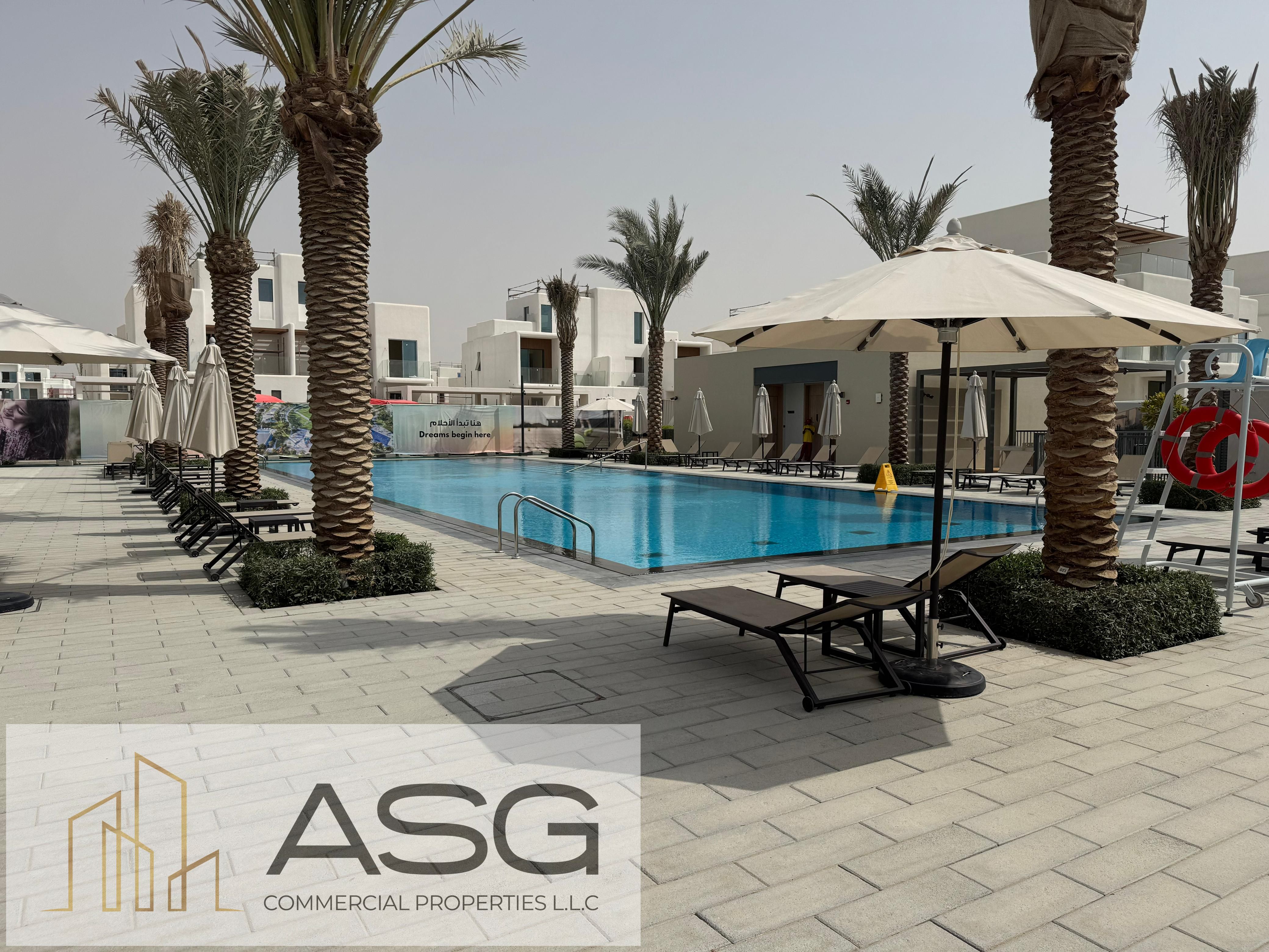READY TO MOVE IN | 3 BED TOWNHOUSE | MIDDLE KITCHEN