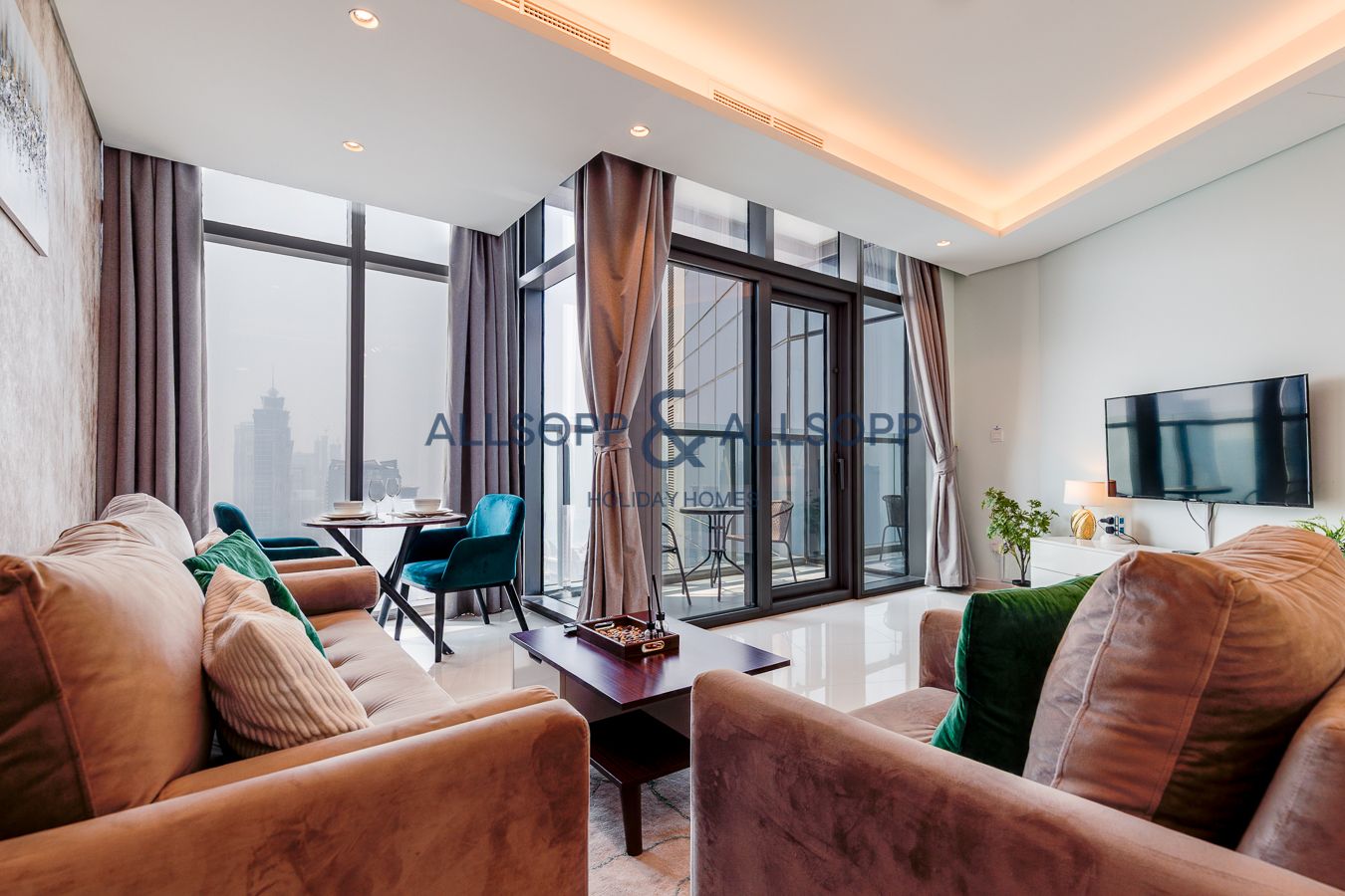 Urban Glow and Designer 1 Bedroom Apartment in Paramount Midtown, Business Bay