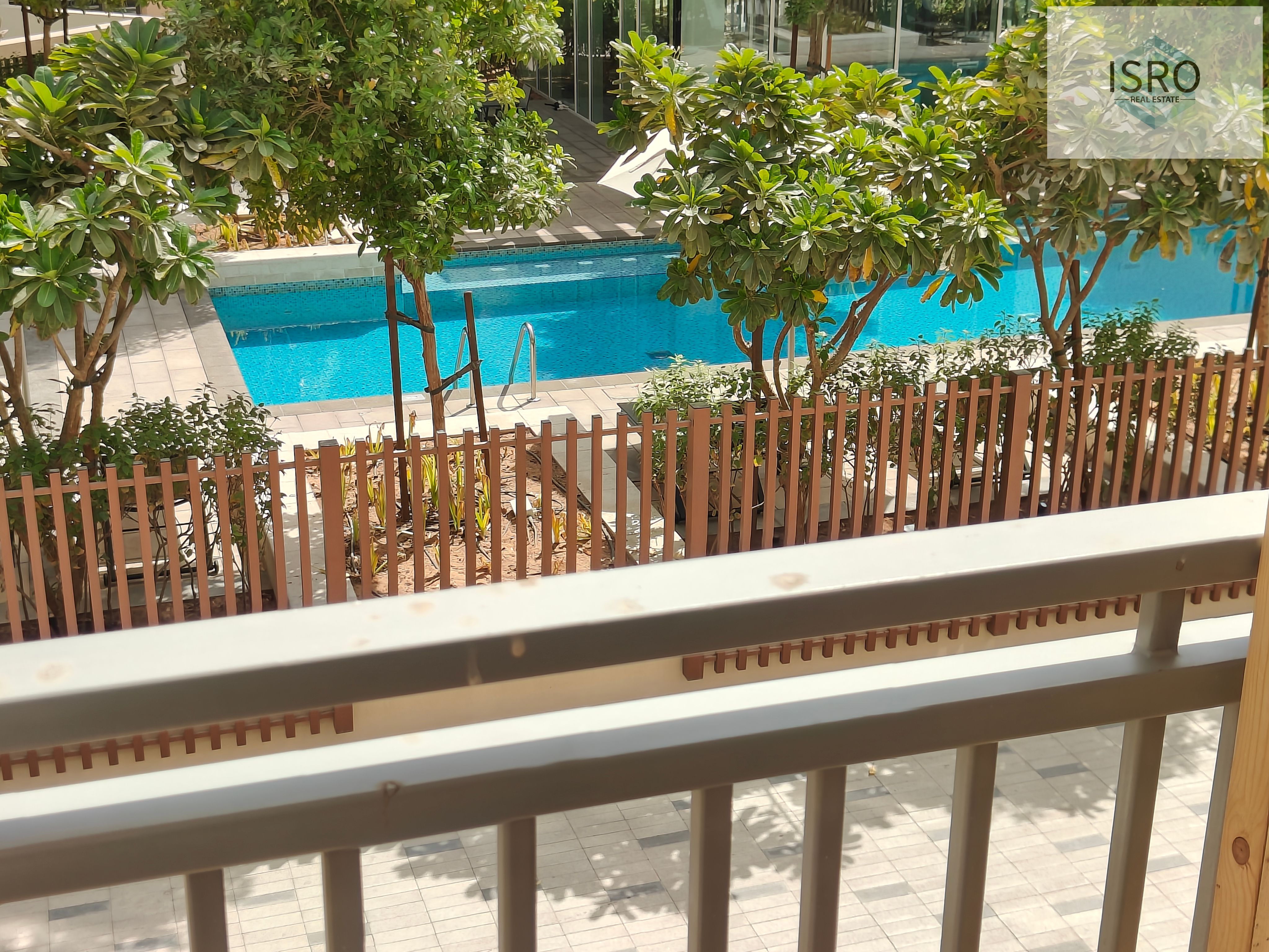 1BR||BALCONY||POLL VIEW||GYM||PARKING.