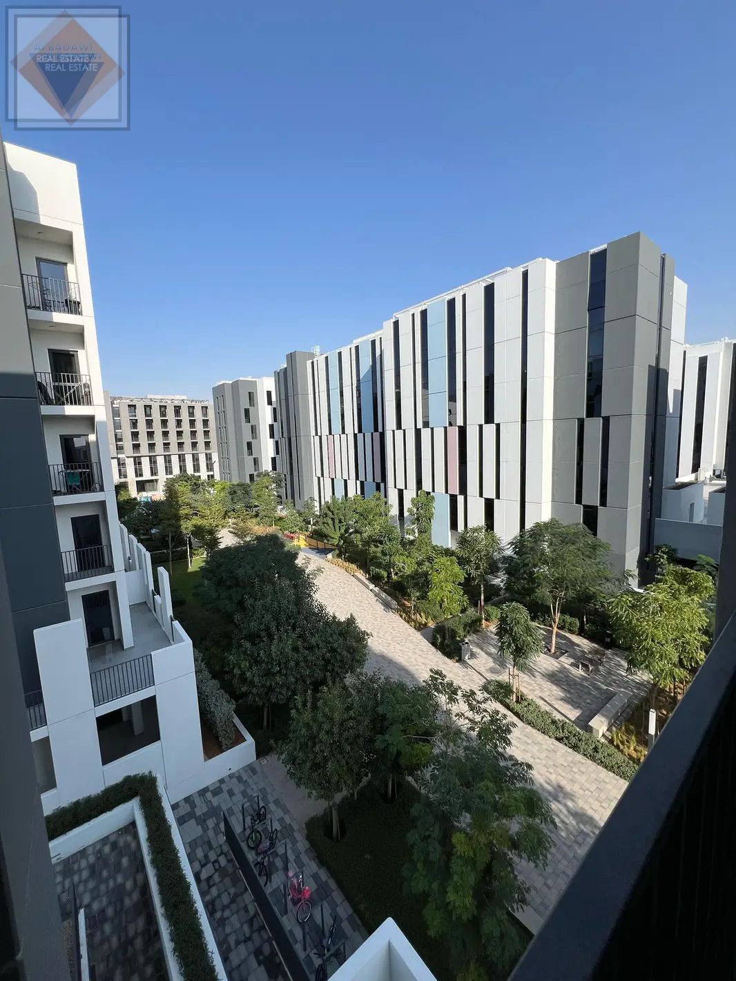 Solo 4 — 1BHK | 2 Baths | 496 sq ft — AED 600,000 (Rented @ AED 40,000/yr)