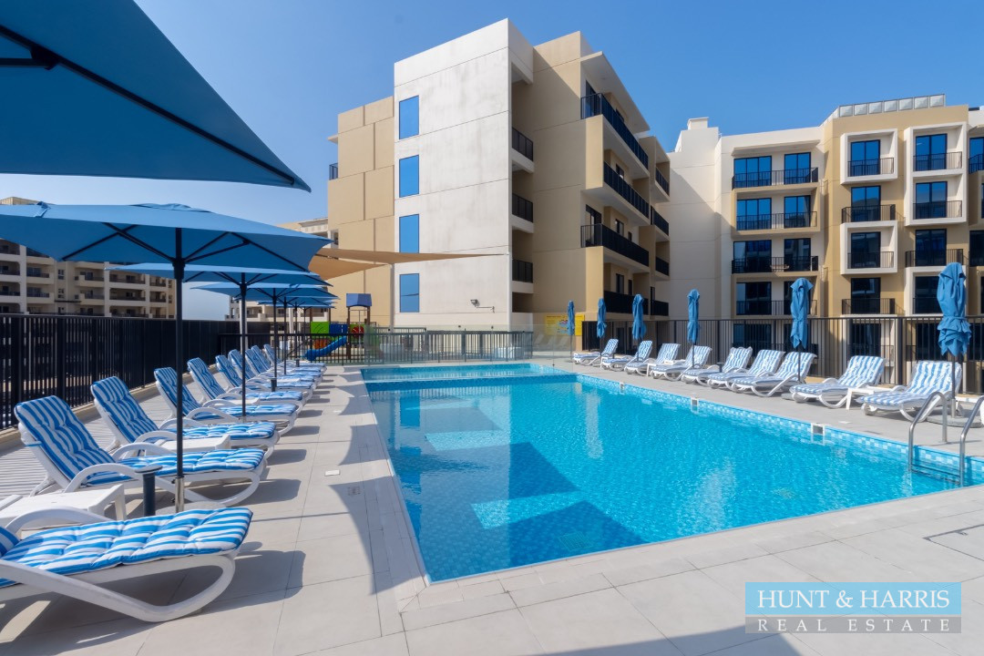 Studio for Sale Al Hamra Village - High Floor - Brand New