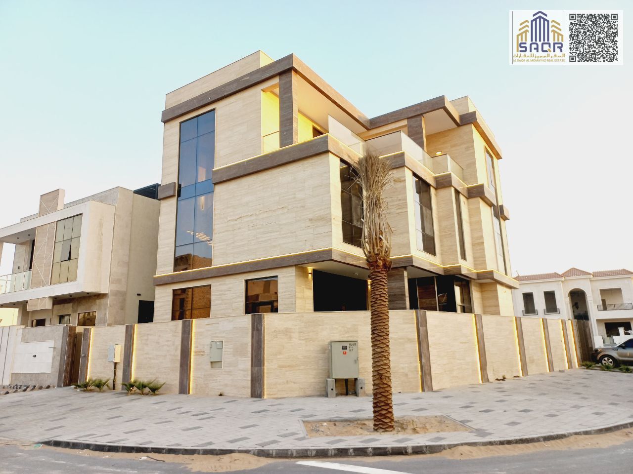Super deluxe villa, corner of two streets, custom finishing - swimming pool - roof opposite Al Hamidiyah Park. The price includes everything.