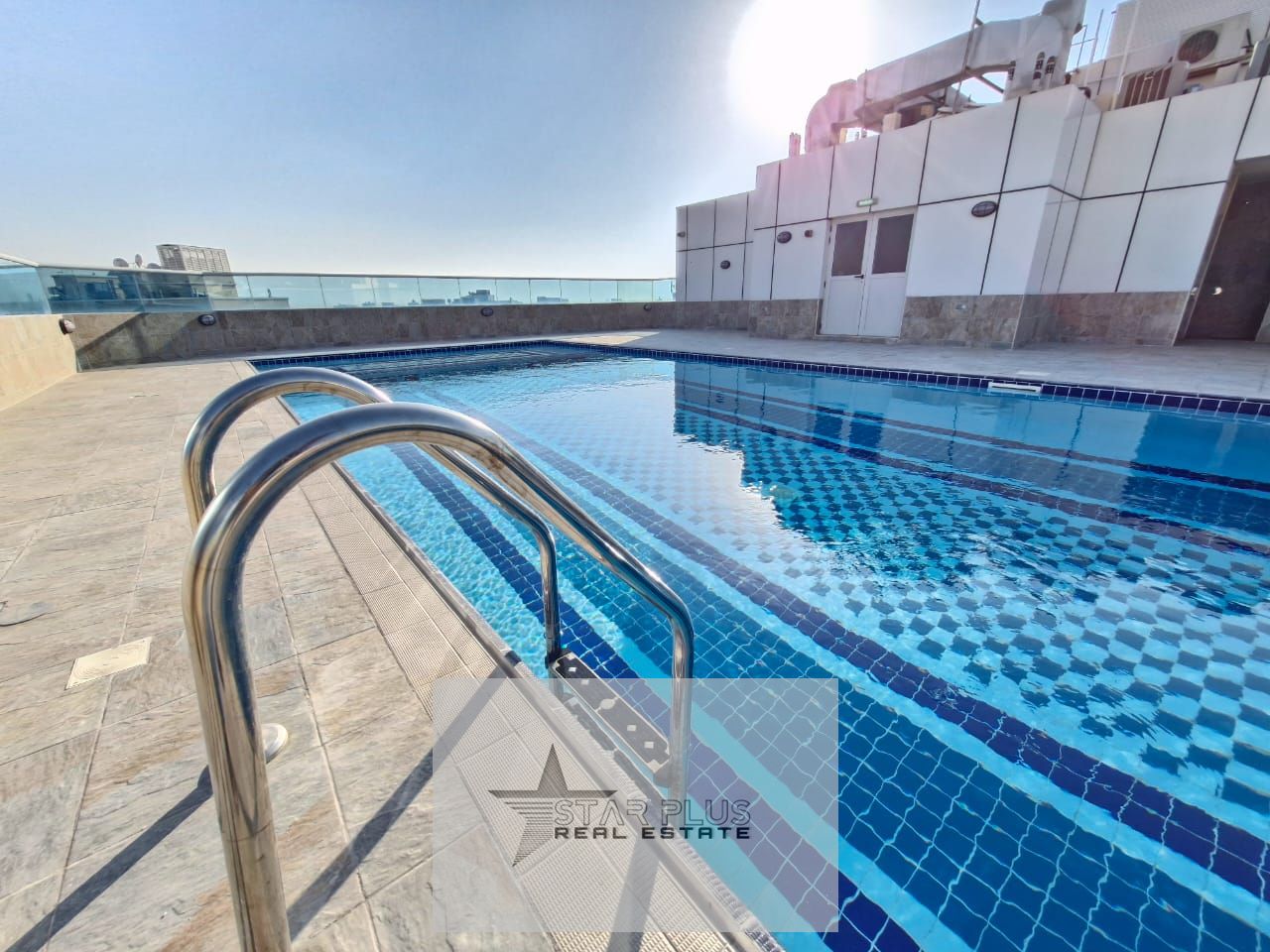 NEAR TO EXIT VERY SPACIOUS AND LUXURIOUS 4BHK PLUS STORE ROOM WITH ALL AMENITIES WITH GYM POOL AND PARKING
