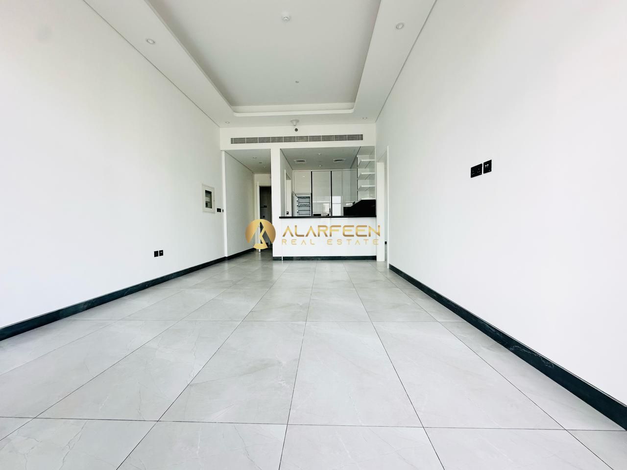 Spacious 1BR | Prime Location | Fitted Kitchen