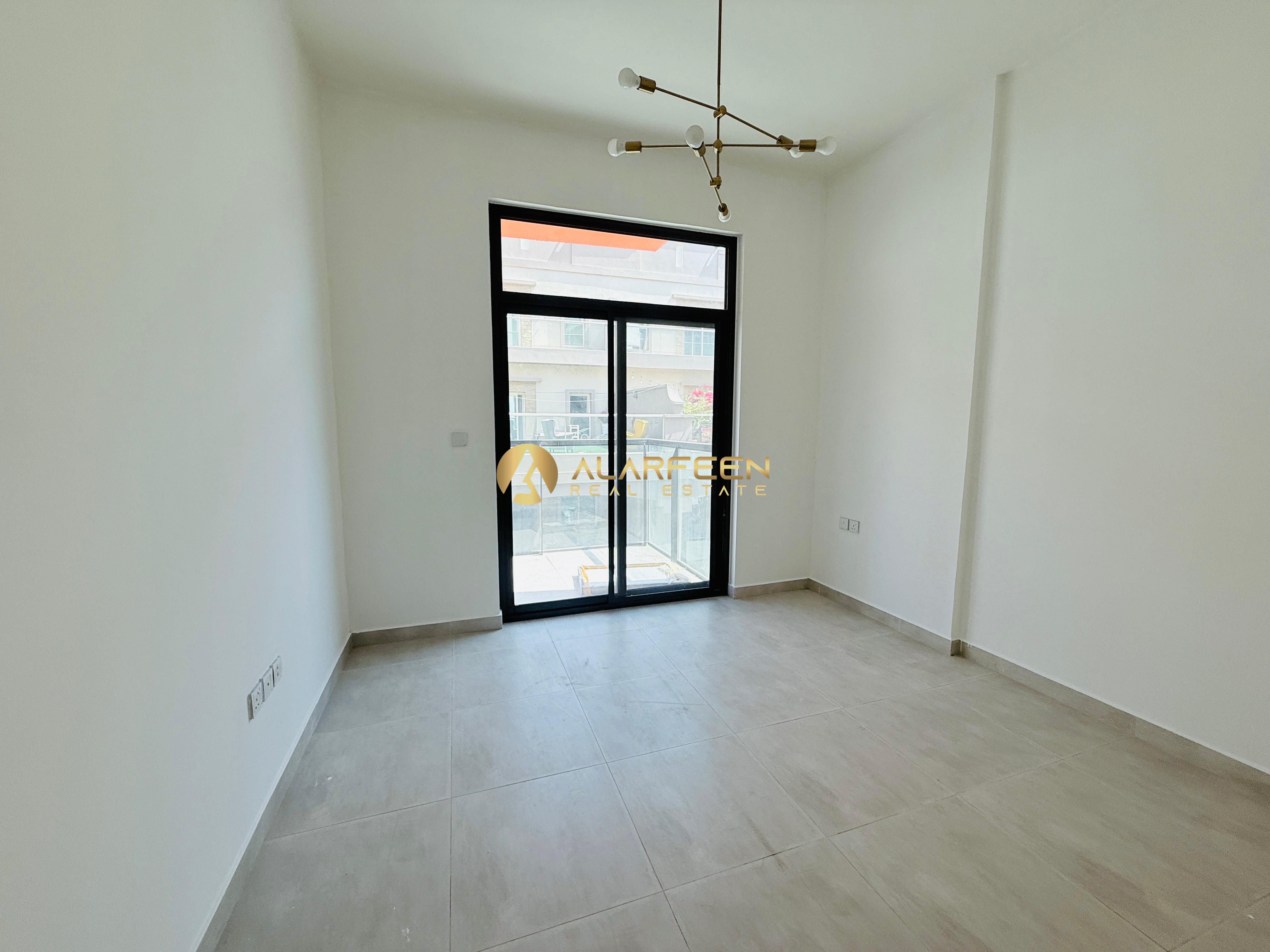 Community View | Luxurious 1BR | Prime Location