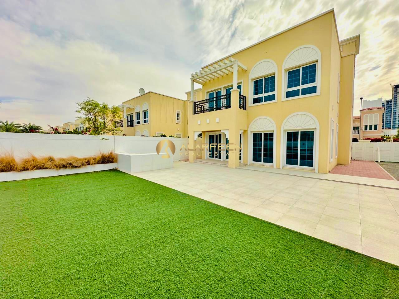 Ready Huge Garden | 2BR+Maid | 2 Parking slots