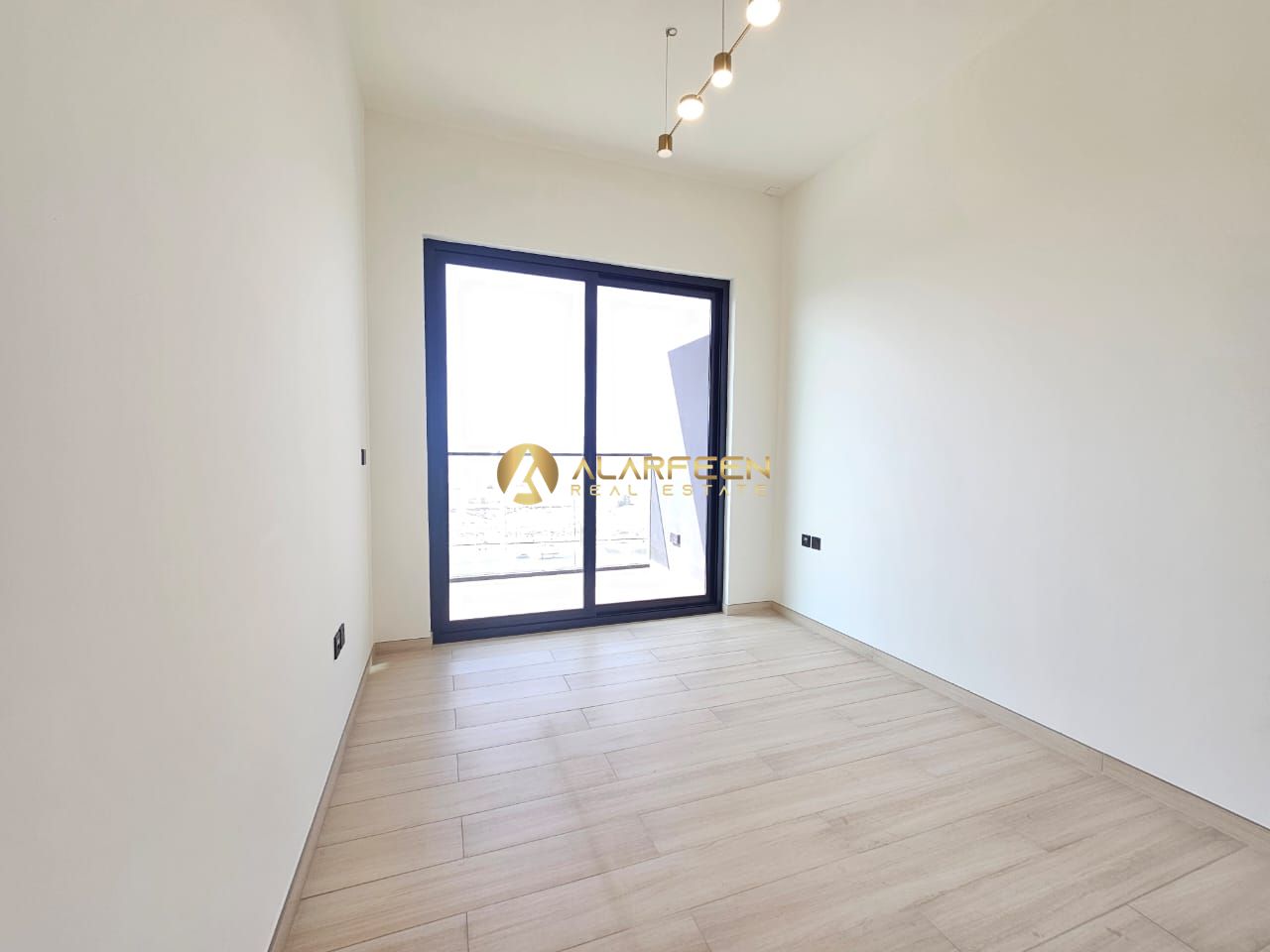Spacious 1 Bhk| Bright lay out| Prime Location