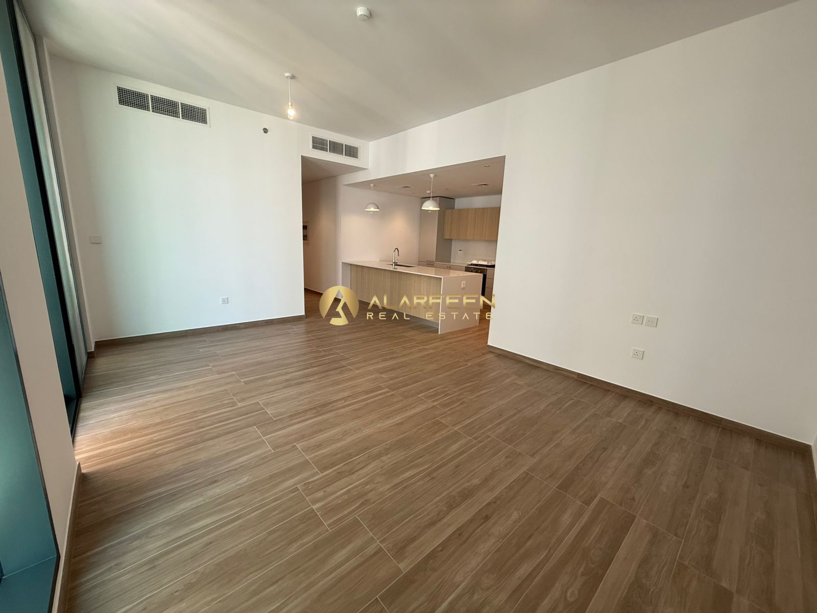 Community View | Higher Floor | Fitted Kitchen