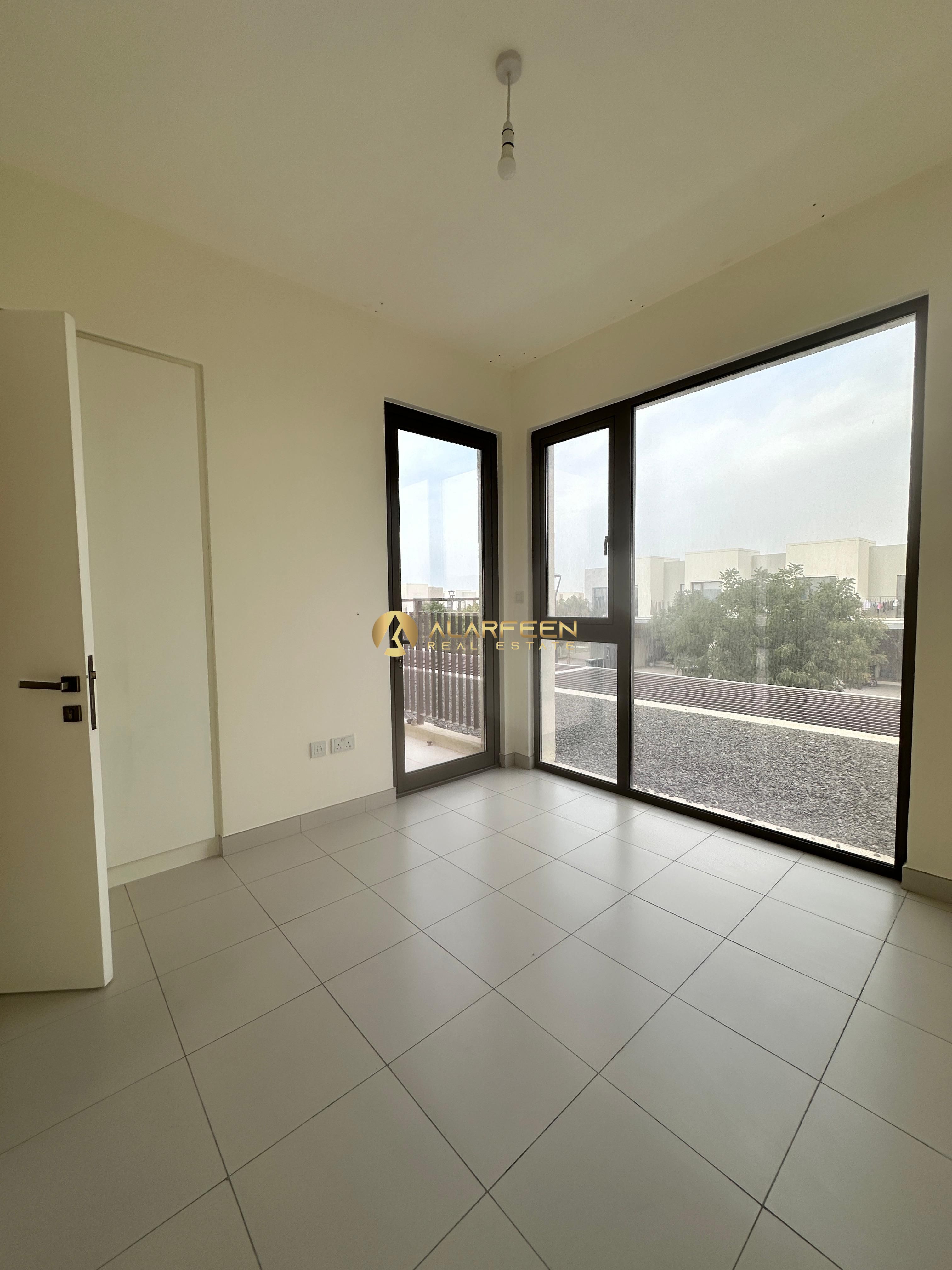 Premium Quality | Well Maintained| Vacant