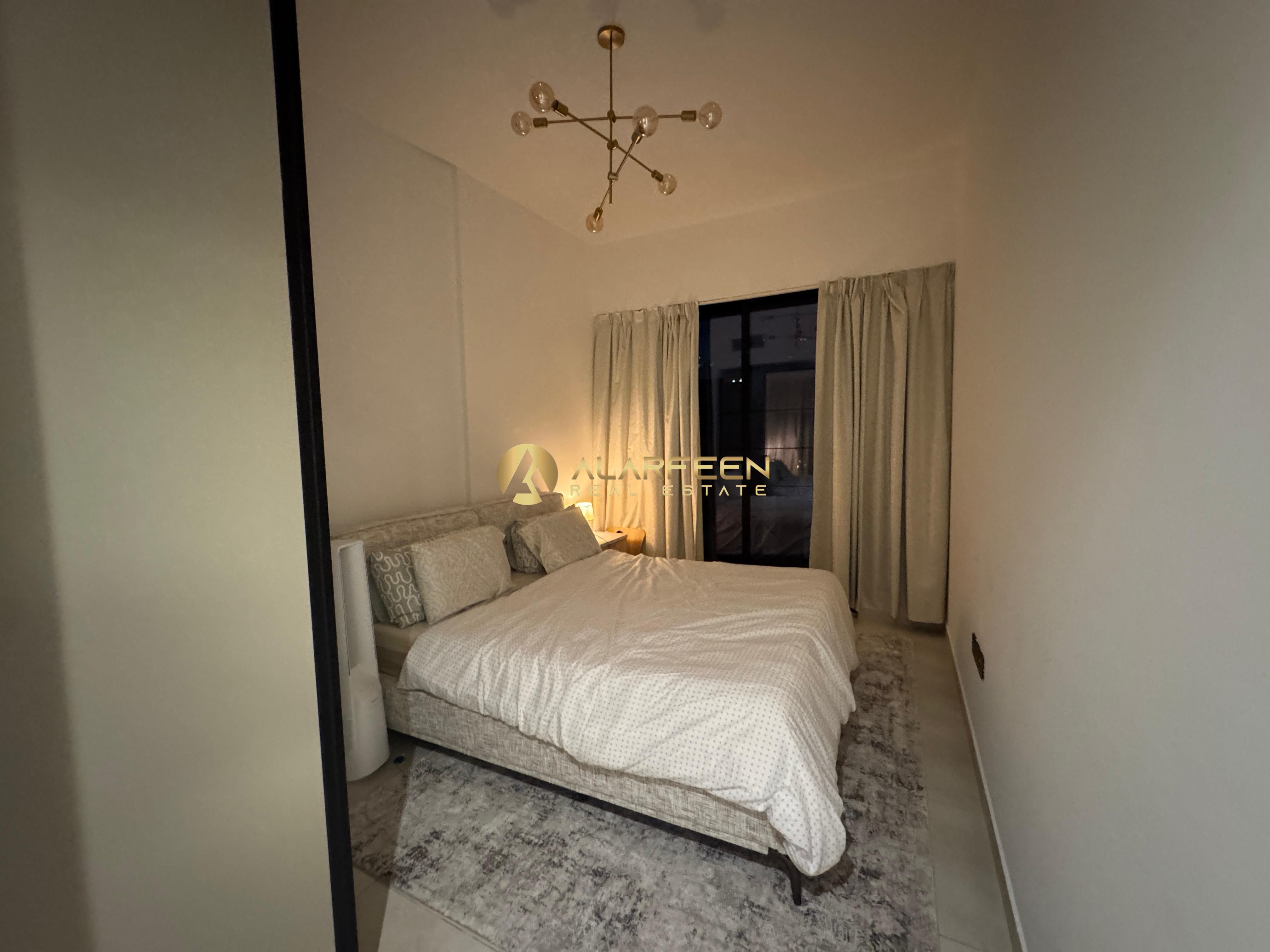 Elegant Design l Fully Furnished l Ready to Move