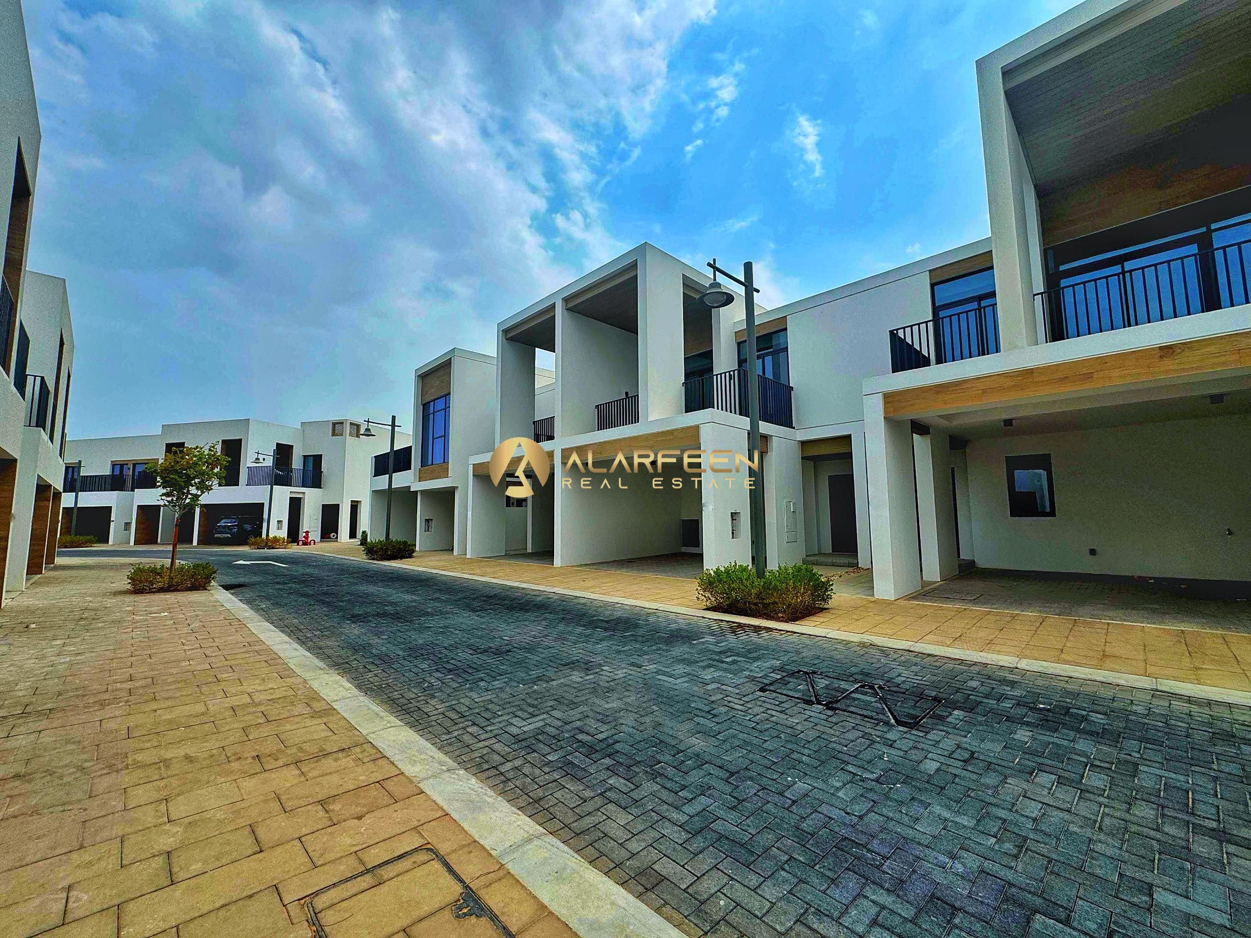 Luxury House - Park Facing - Book Visit Now