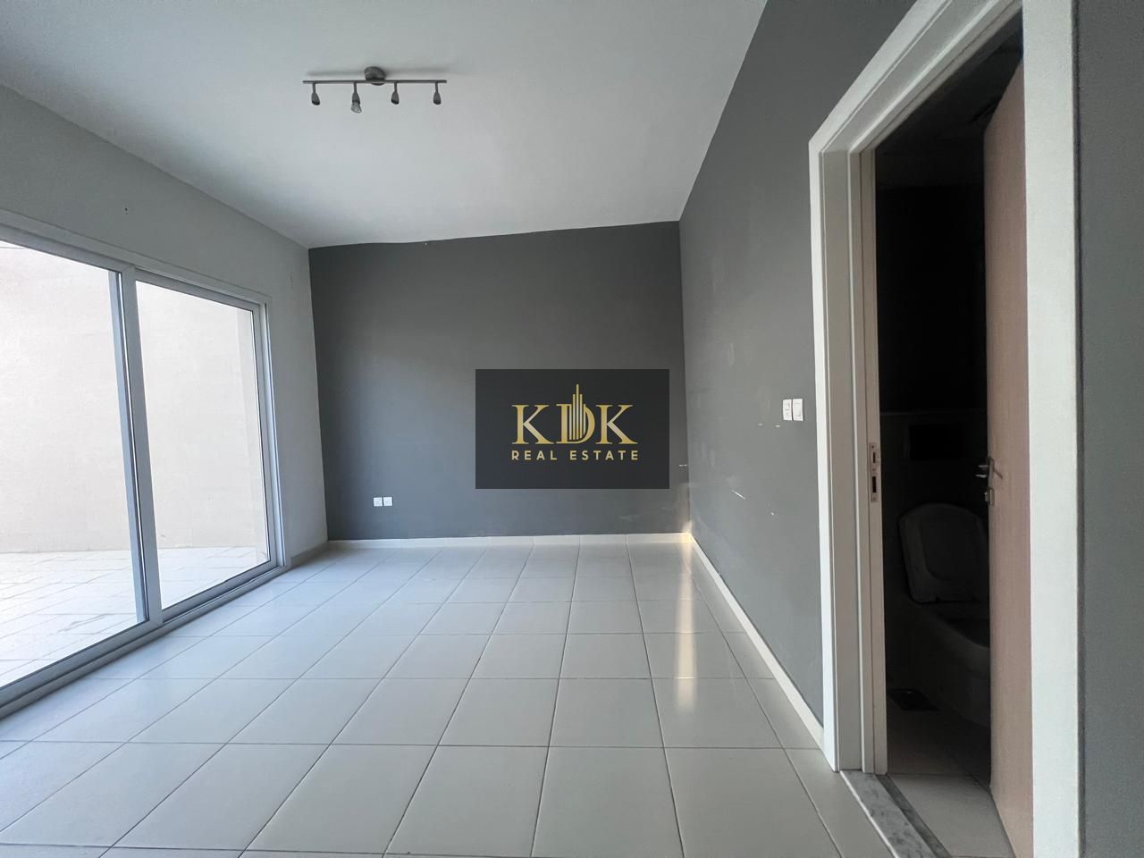 1 Bedroom | High floor Oxford Building | Prime JVC Location