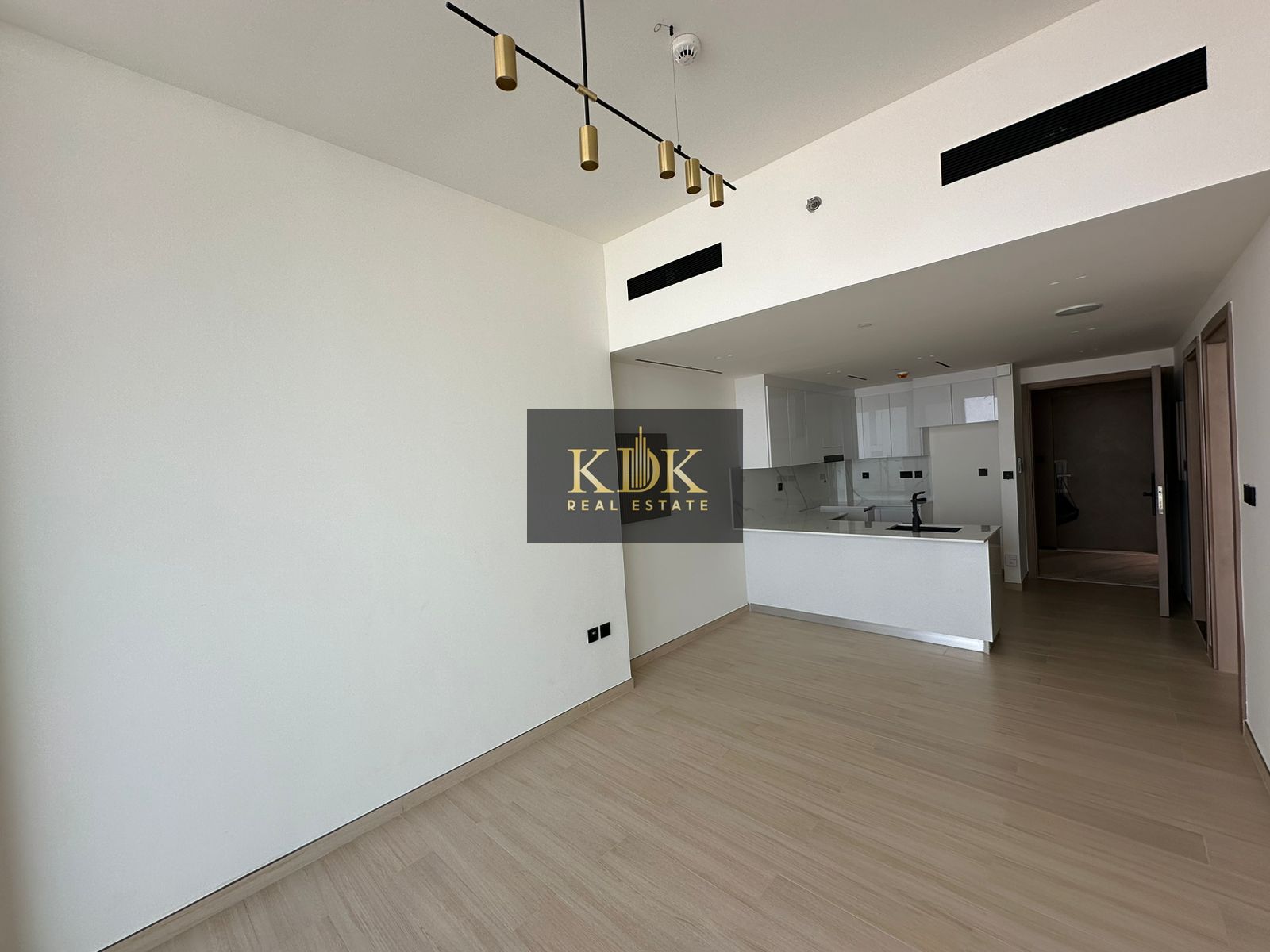 Higher floor I Best amenities | Book Now