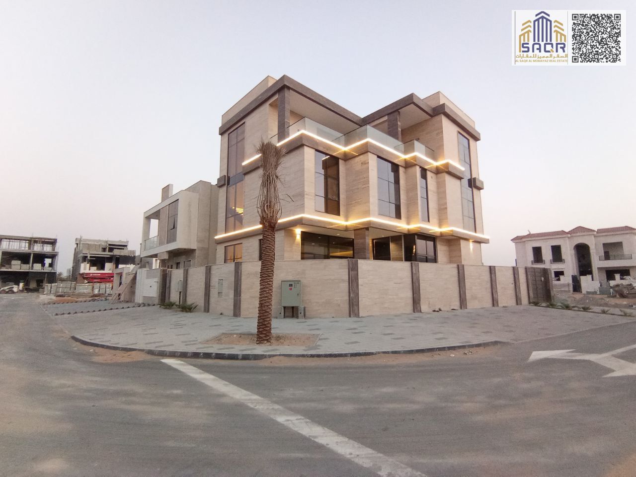 Corner villa ready for occupancy, all inclusive / freehold, including fees / behind the park