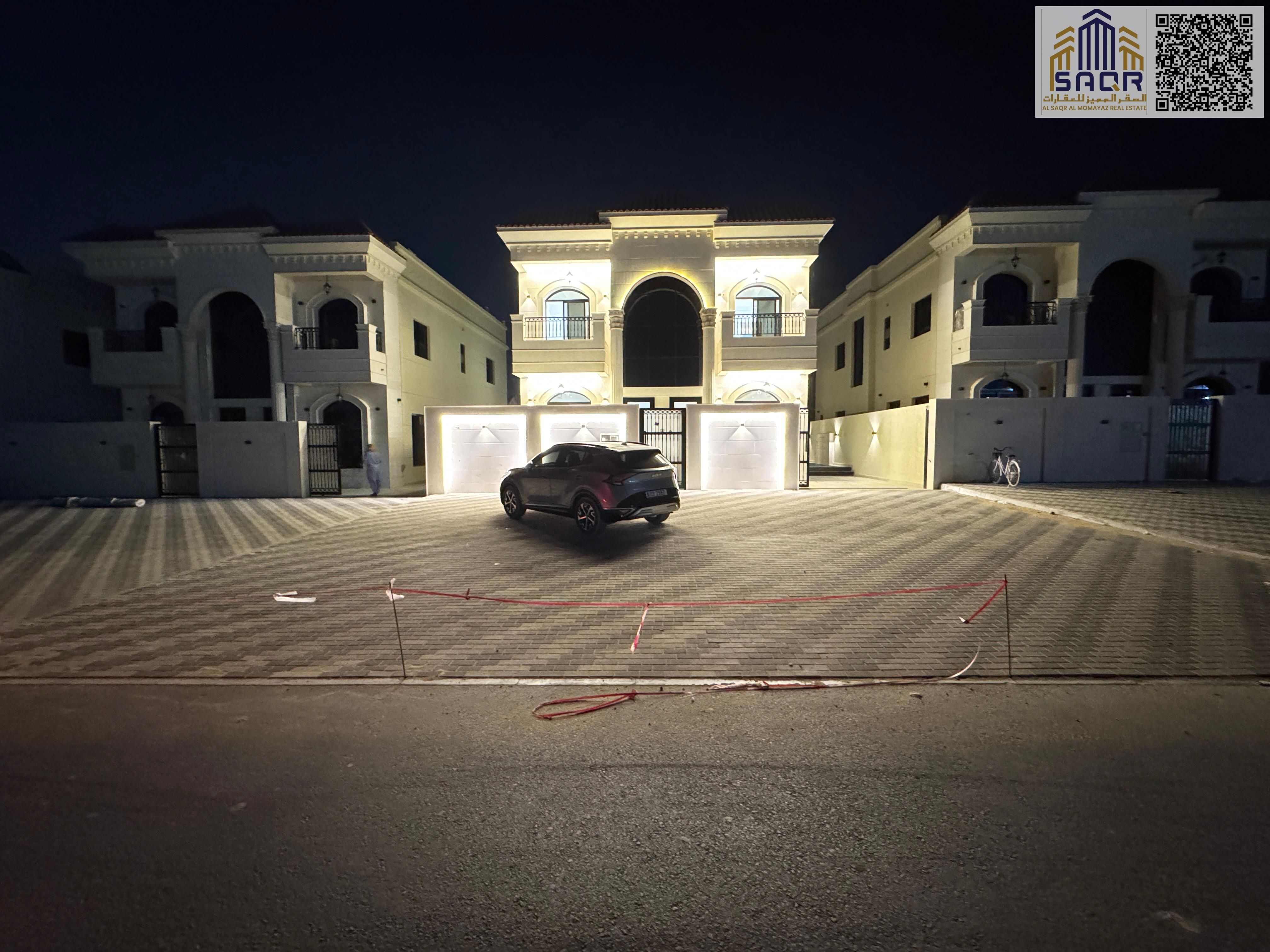 Classic design villa with swimming pool / prime location opposite the mosque / freehold with no annual service fees