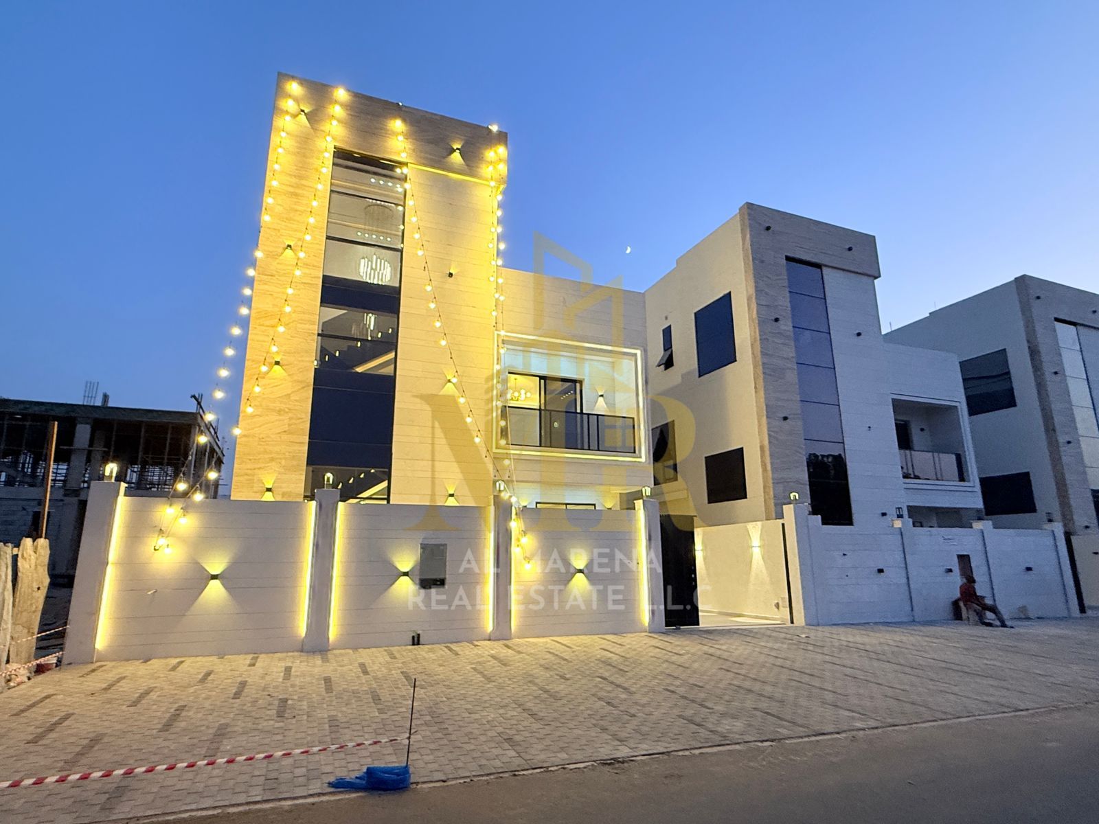 For Sale - Luxury Villa in Al Helio 2 - Ajman | 3014 sq ft Land | 3850 sq ft Building | 5 Master Bedrooms | 2 Floors + Roof | Price 1,950,000 Million