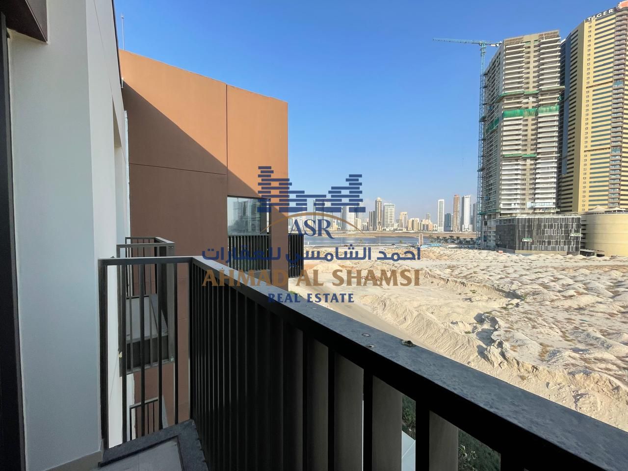 Studio Apartment for Sale | Amazing View | Balcony | Parking Included