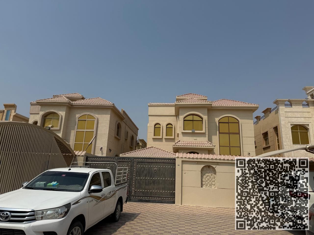 BEAUTIFUL SPECIOUS 5 MASTER BEDROOM VILLA AVAILABLE FOR RENT IN AL MOWIHAT 1 AJMAN. . .