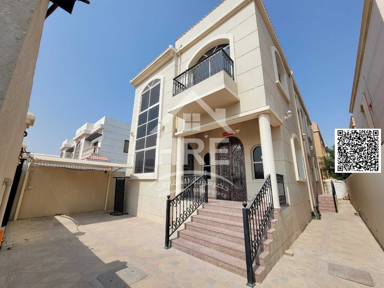 An ideal opportunity for a family looking for a spacious and complete home.