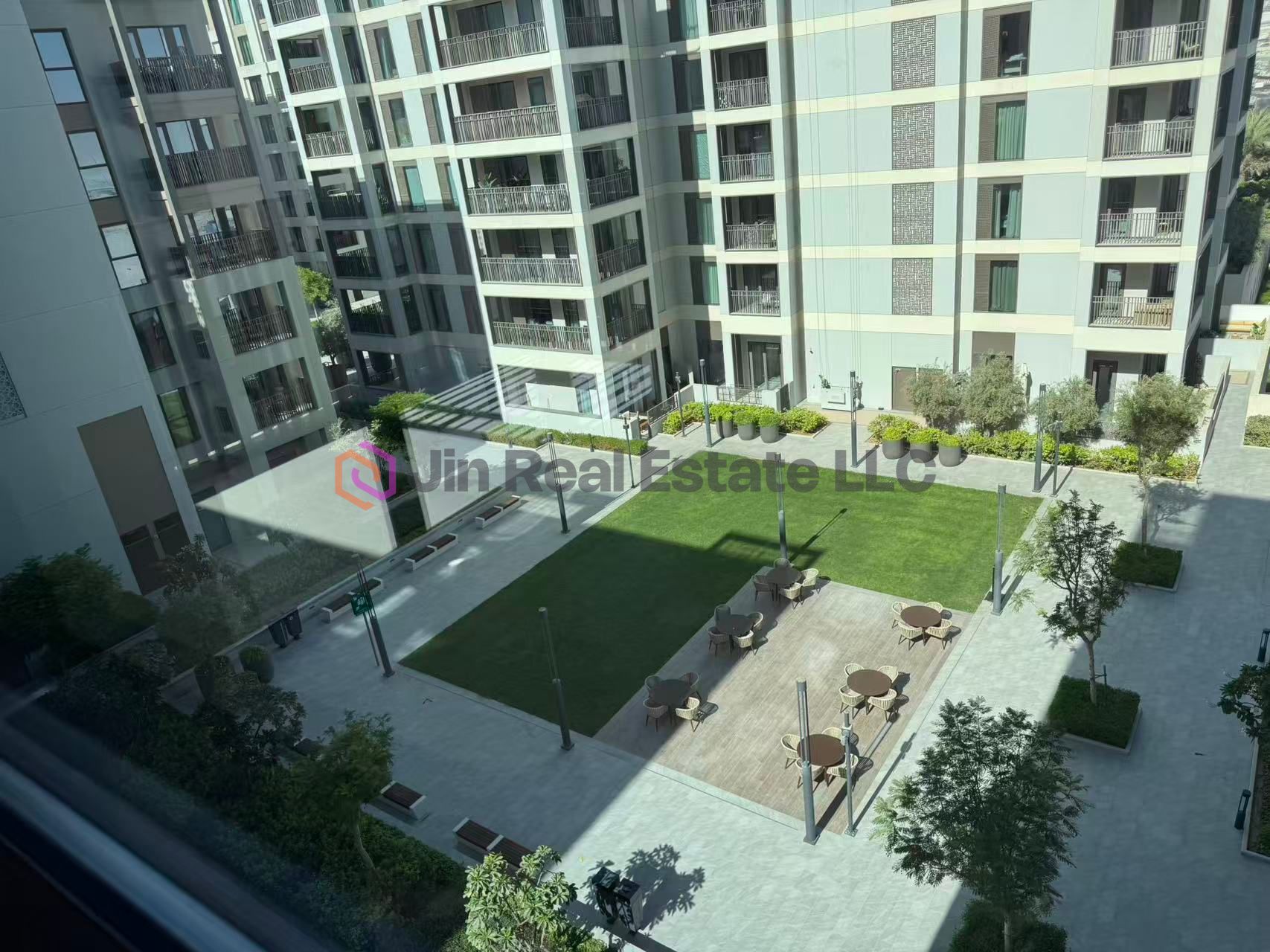 3 Bedrooms Apartment in Creek beach
