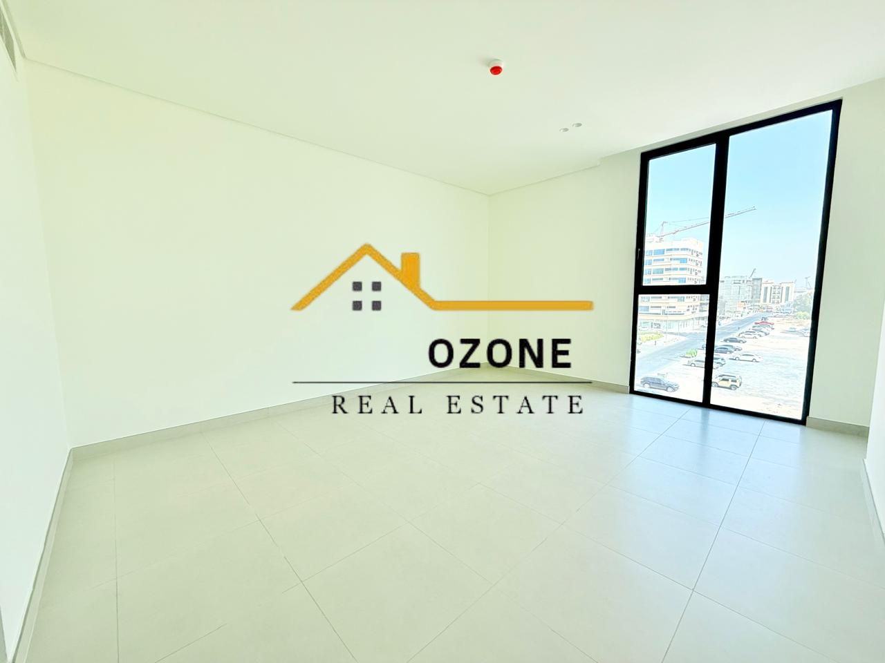 Bright 2-br apt || prime location || reasonable price || ready move