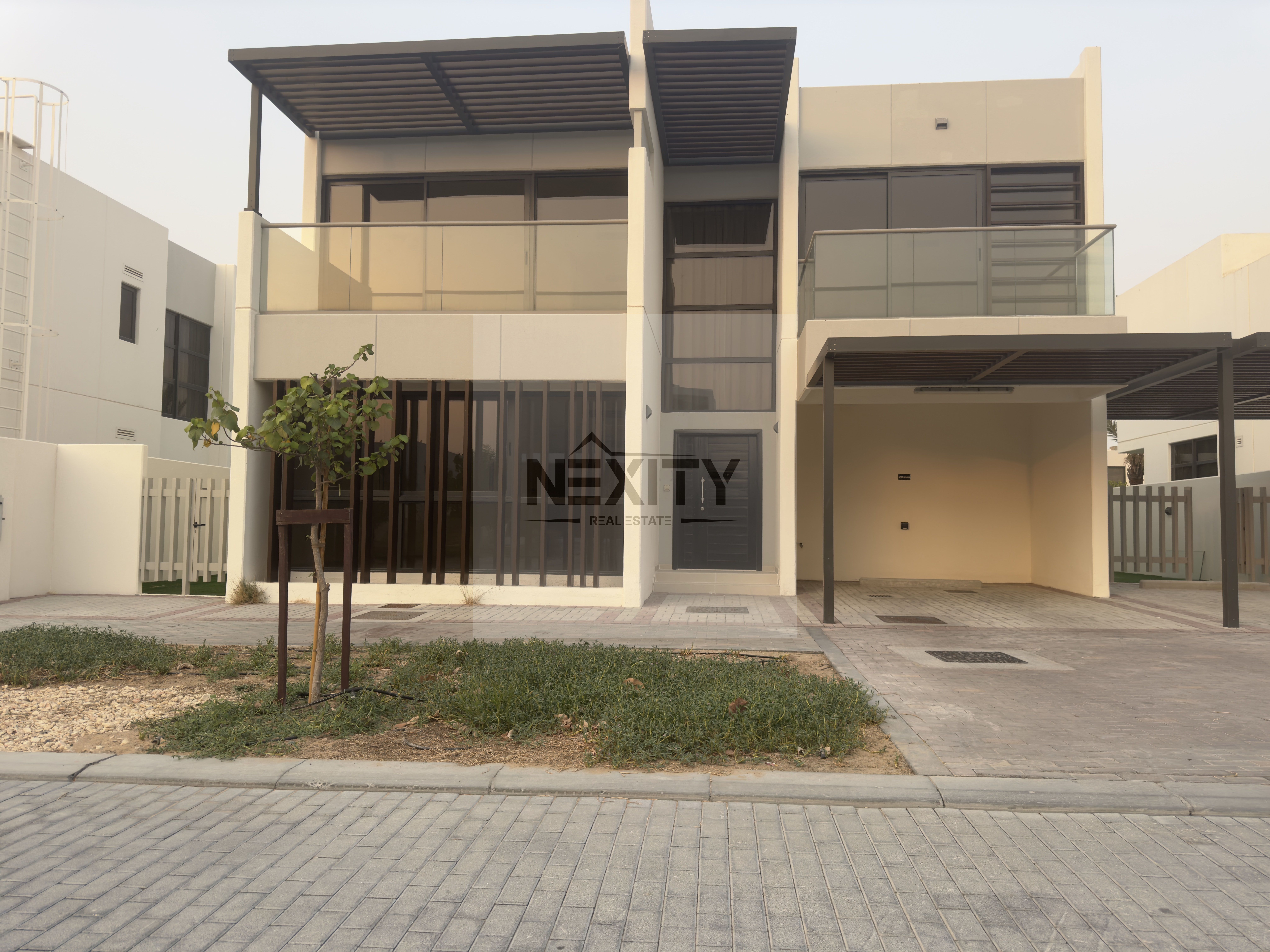 V3 TYPE | 6 BR STAND ALONE | VACANT | FEW STEPS FROM POOL