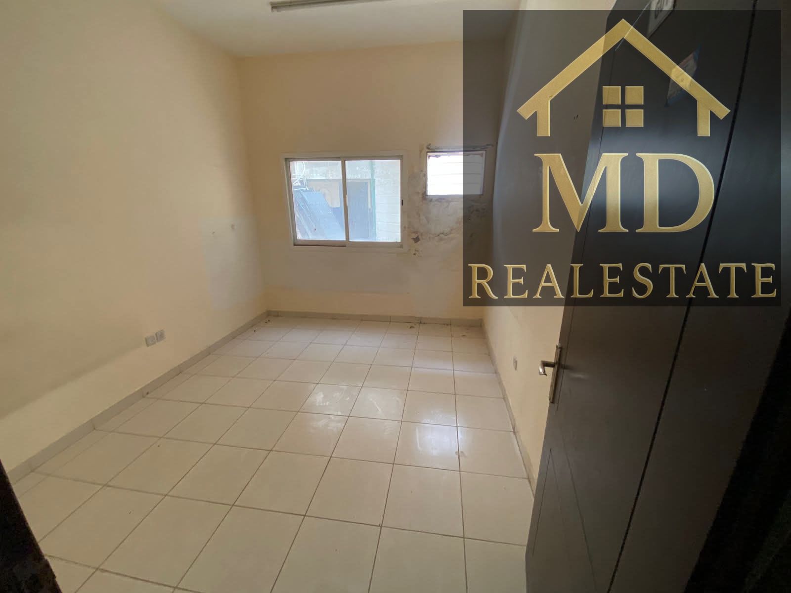 Golden opportunity - workers' accommodation or camp for annual or monthly rent in Ajman without insurance!