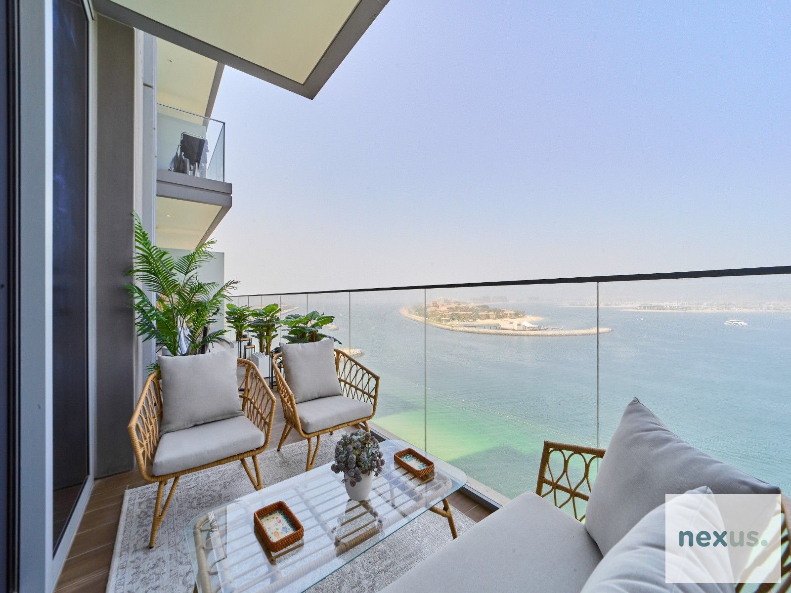 Luxury 2-Bedroom Seaside Retreat | Emaar Beachfront