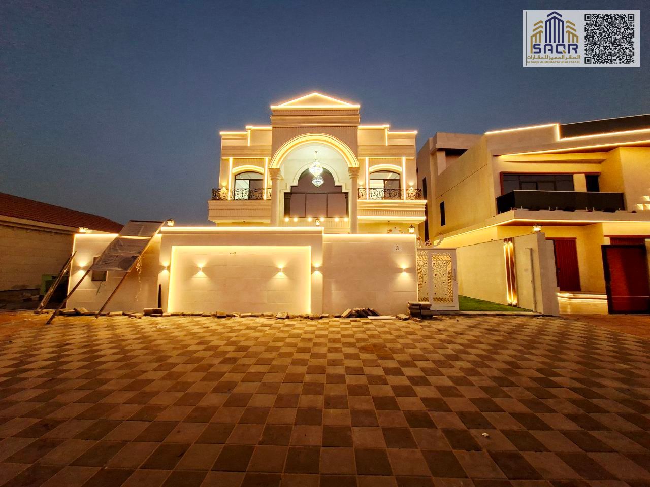Deluxe villa in a prime location opposite Azha Community / 5 master bedrooms / Freehold for all nationalities / Registration fees included /