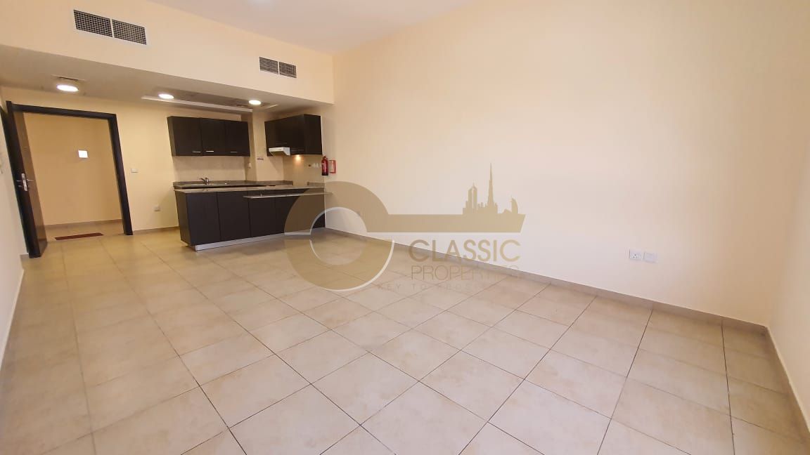 PODIUM LEVEL | OPEN KITCHEN | PRIVATE TERRACE