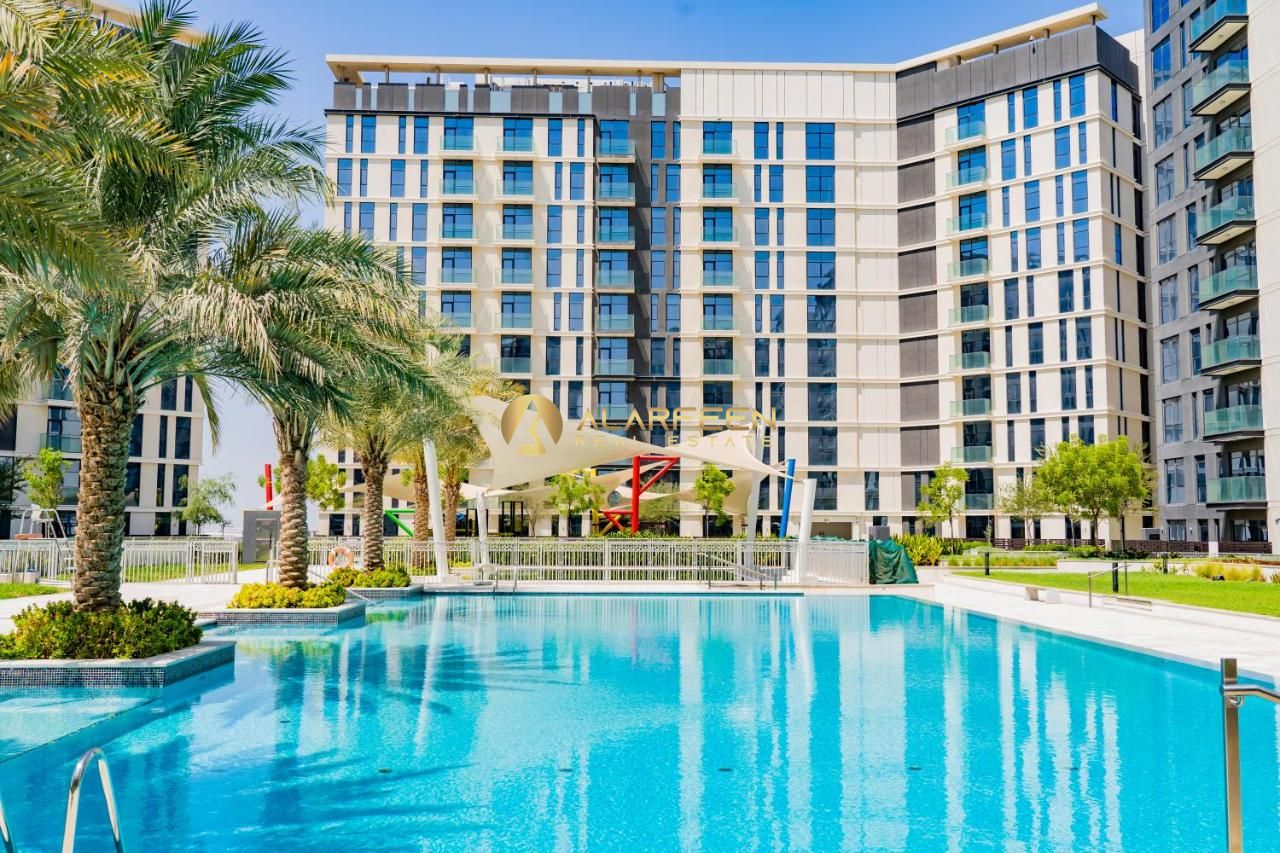 Spacious 2BHK | Walking Distance Metro | Park View