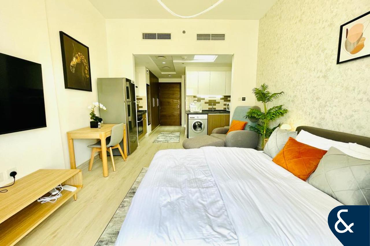 Upgraded Studio | Furnished | Near Metro
