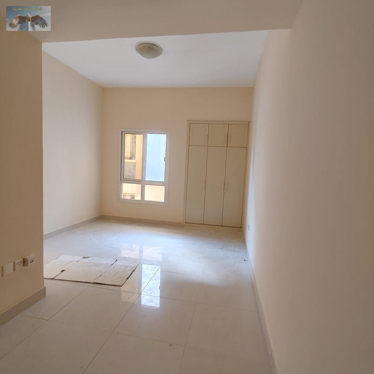 Excellent rental opportunity in Ajman – 1-bedroom apartment with a living room in Al Nuaimiya 1. Located in a prime area, this apartment offers a stu
