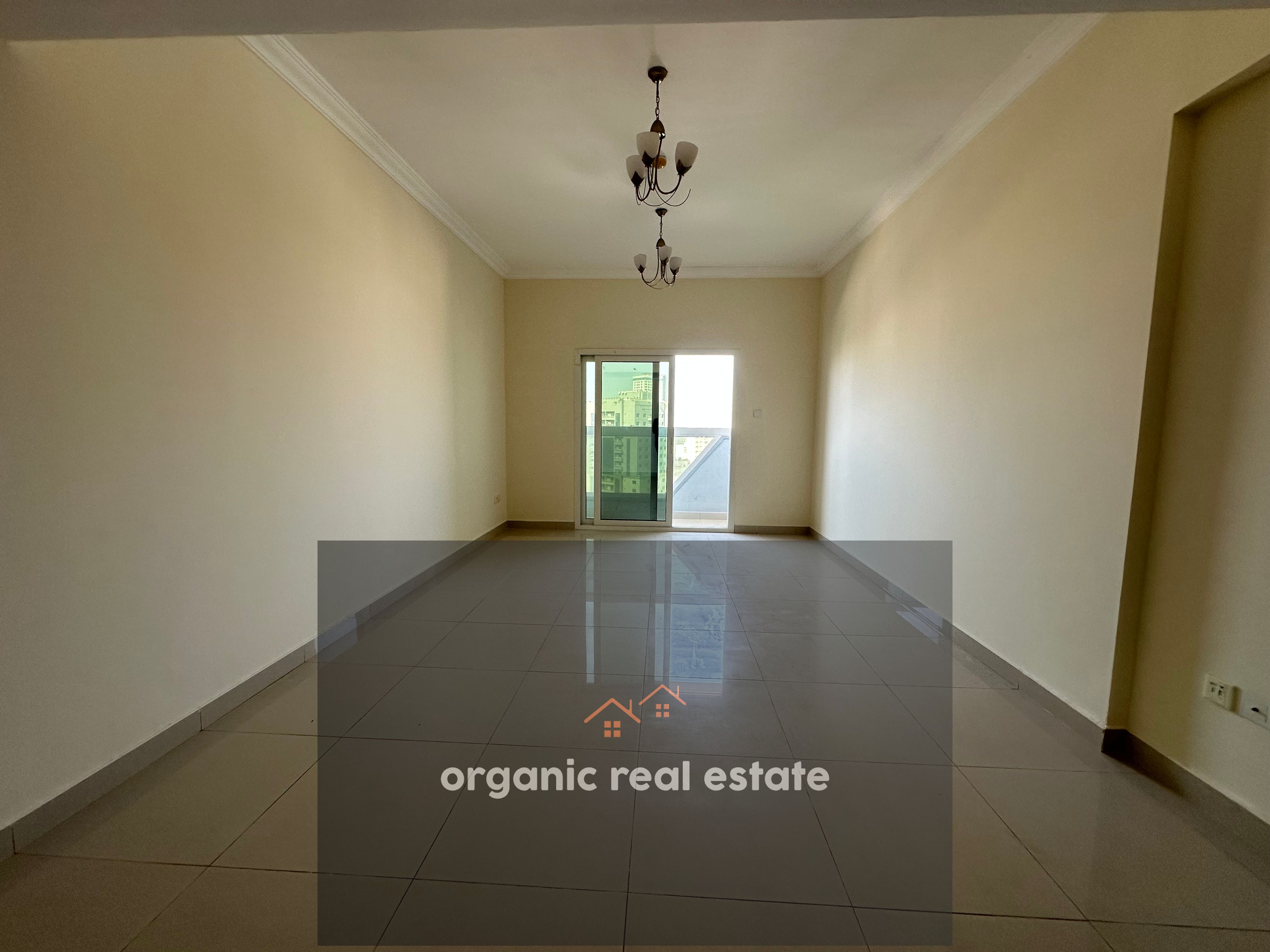 Spacious 3bhk with maid room + parking